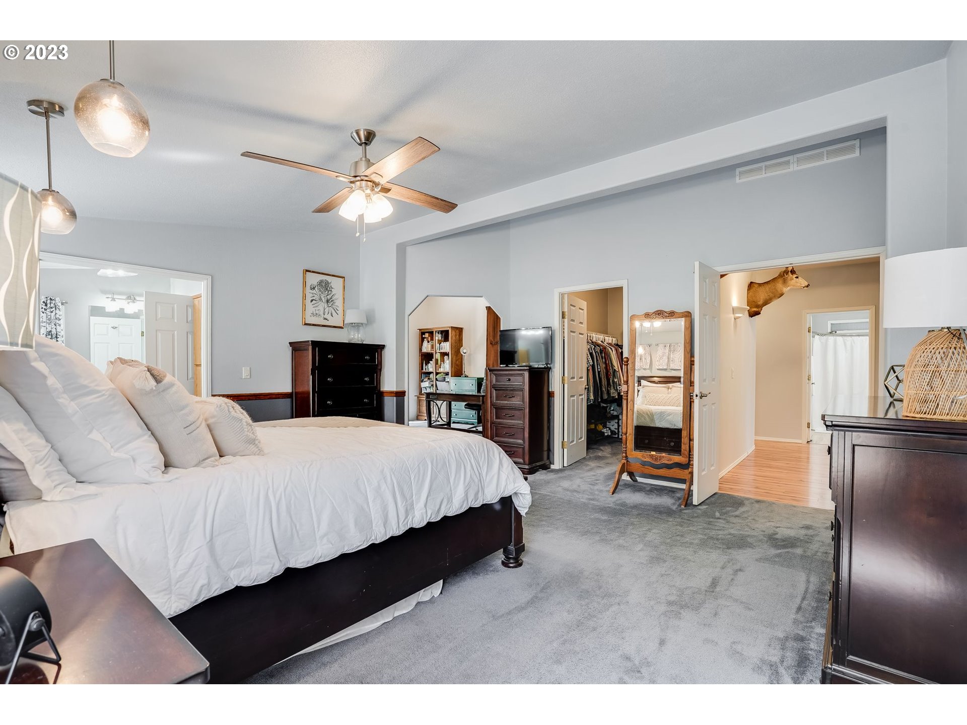 6 FAIRWAY DR