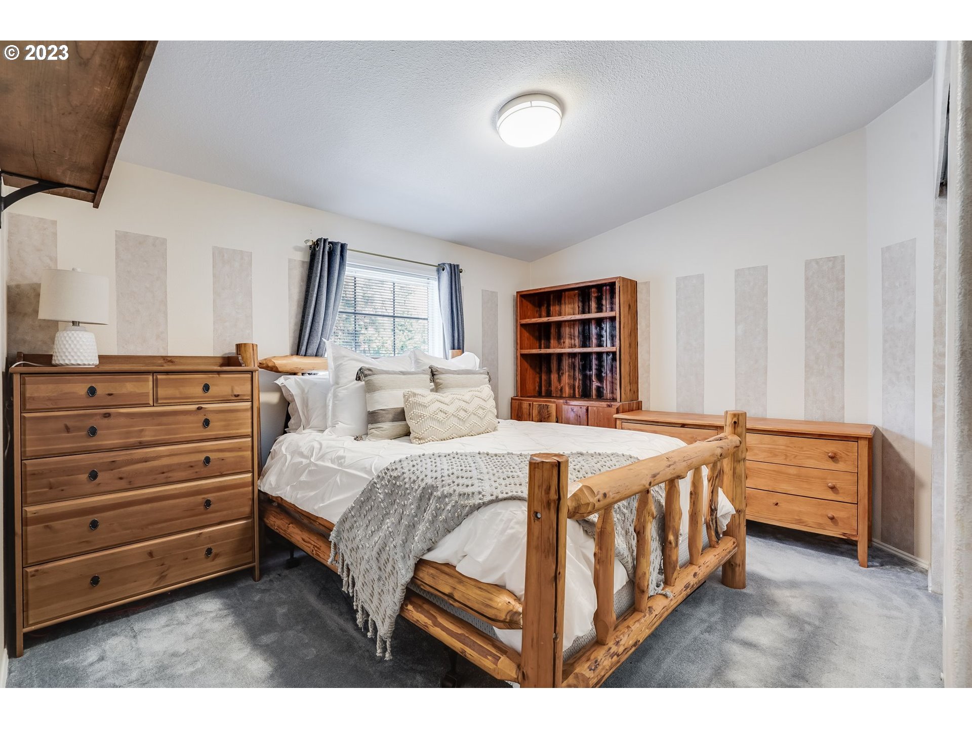 6 FAIRWAY DR