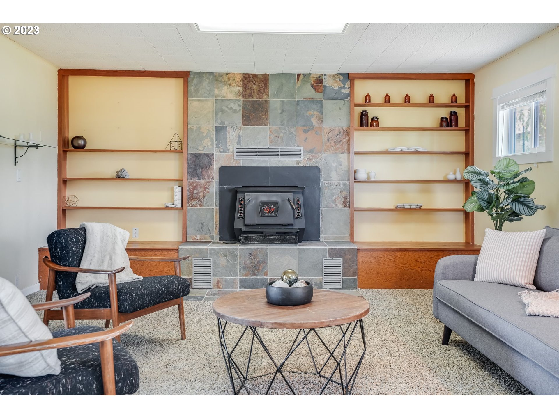 1175 NW BAKER DR