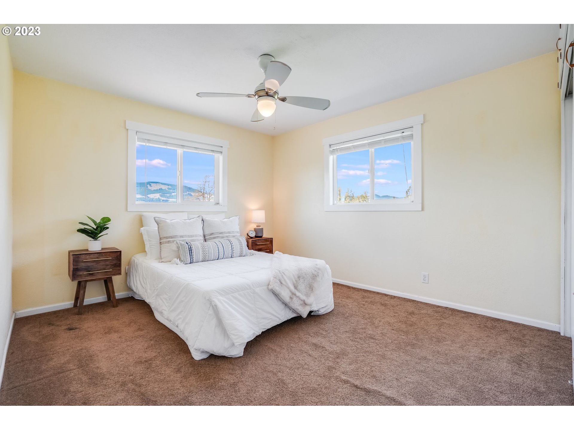 1175 NW BAKER DR