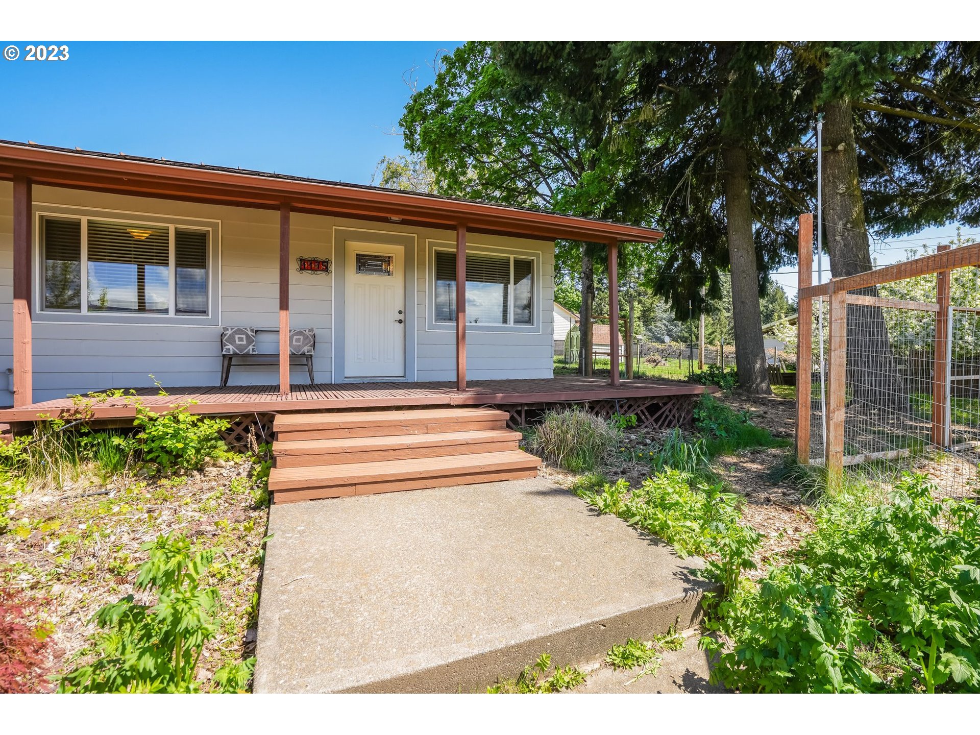 1175 NW BAKER DR