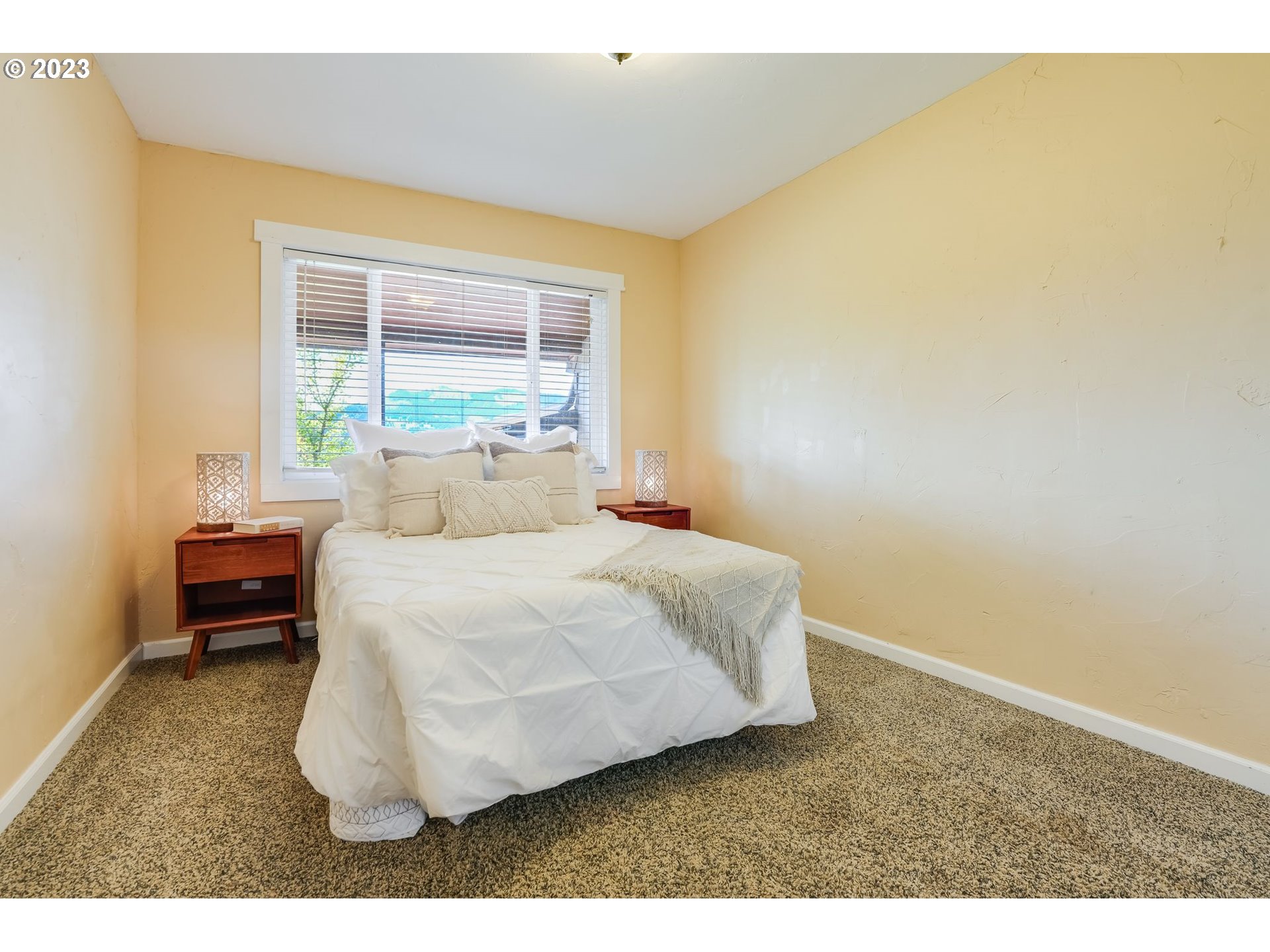 1175 NW BAKER DR