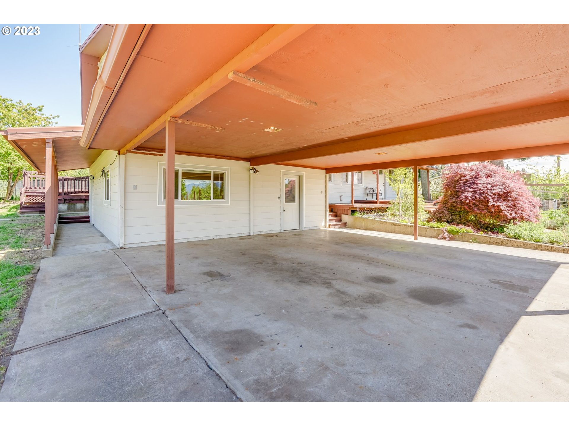 1175 NW BAKER DR