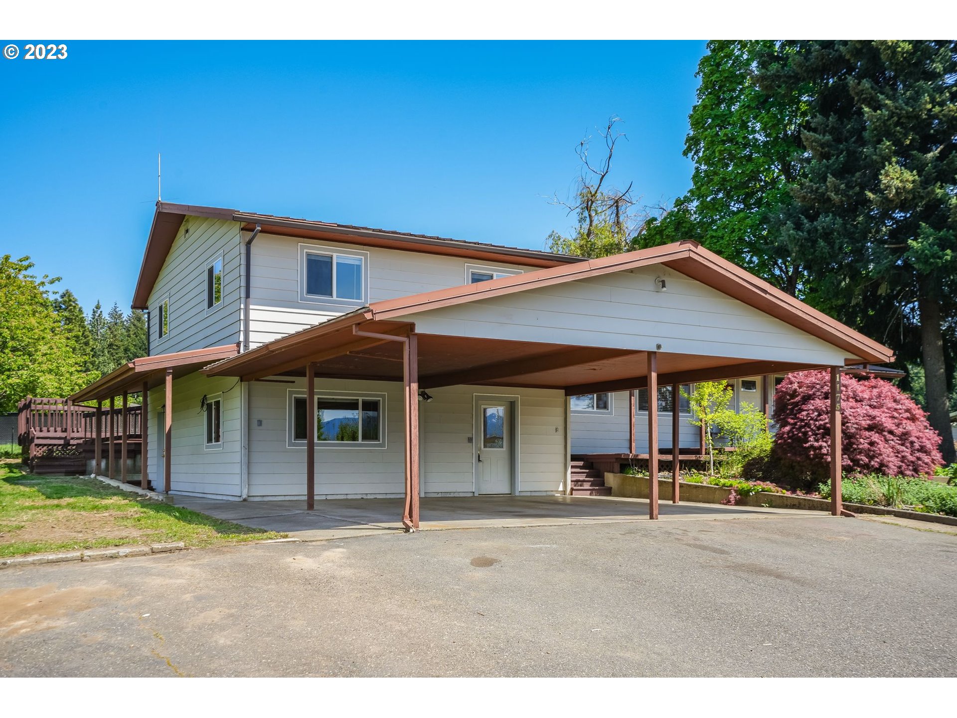 1175 NW BAKER DR