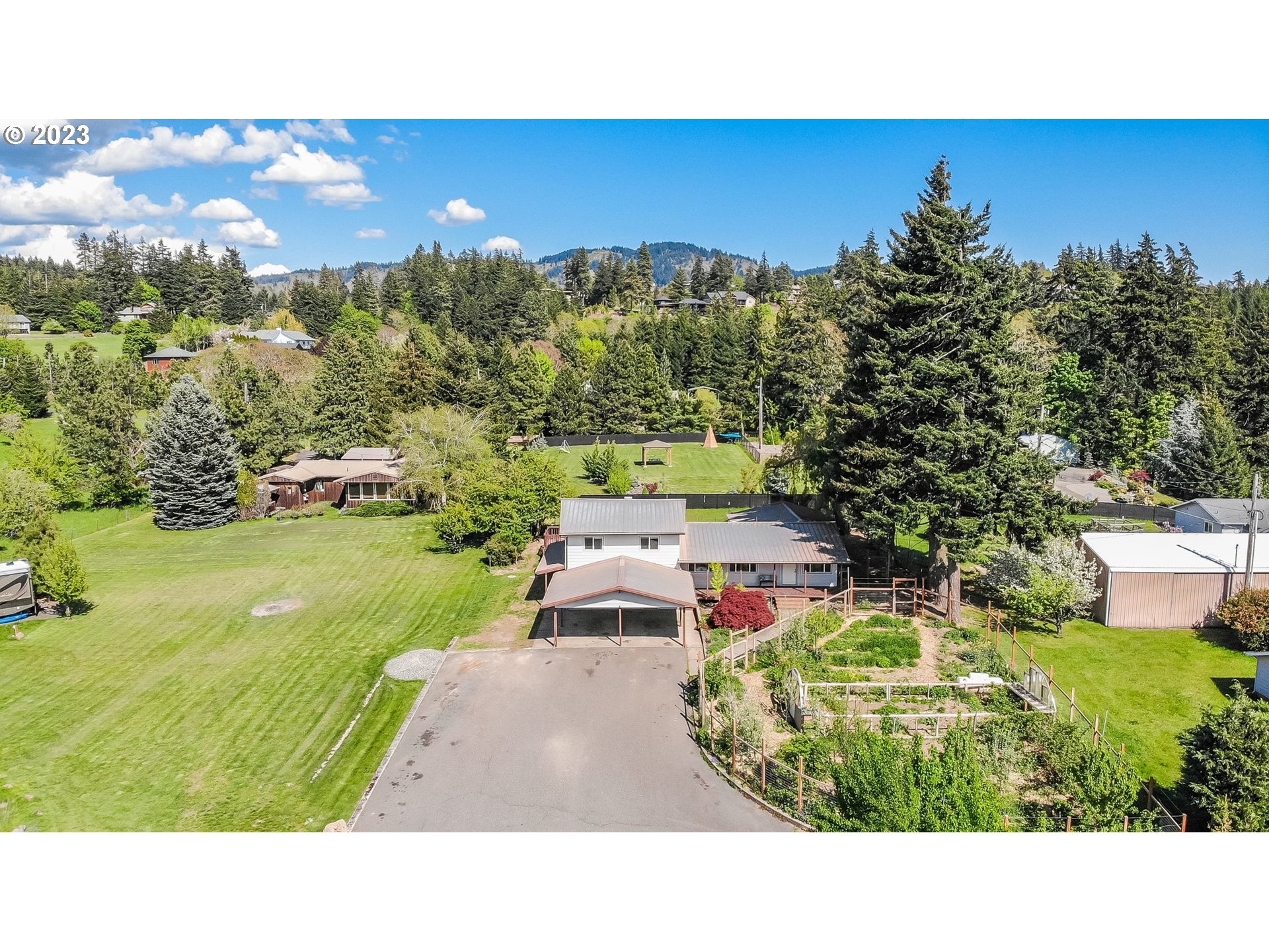 1175 NW BAKER DR