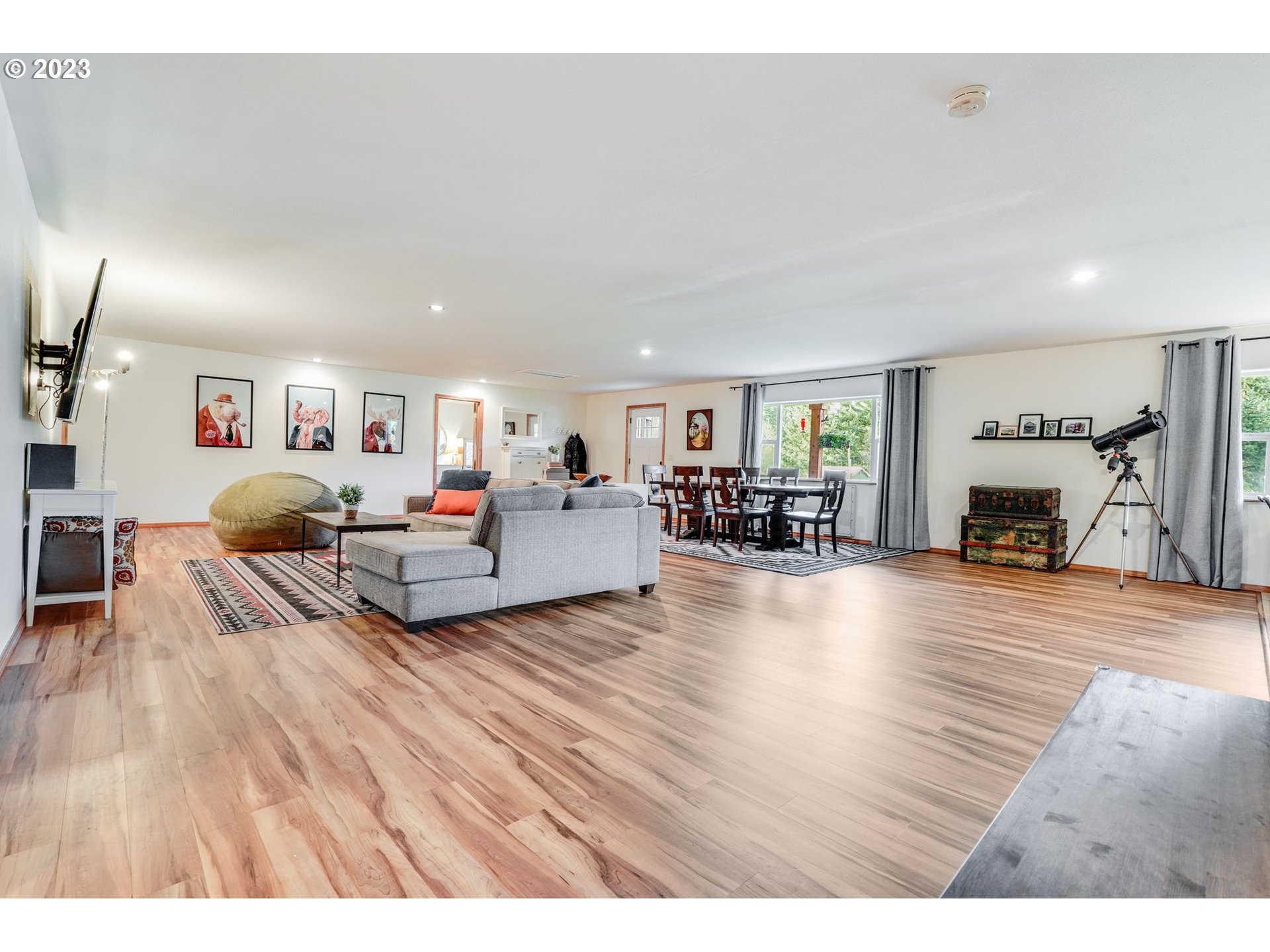 5 DAWN AVE