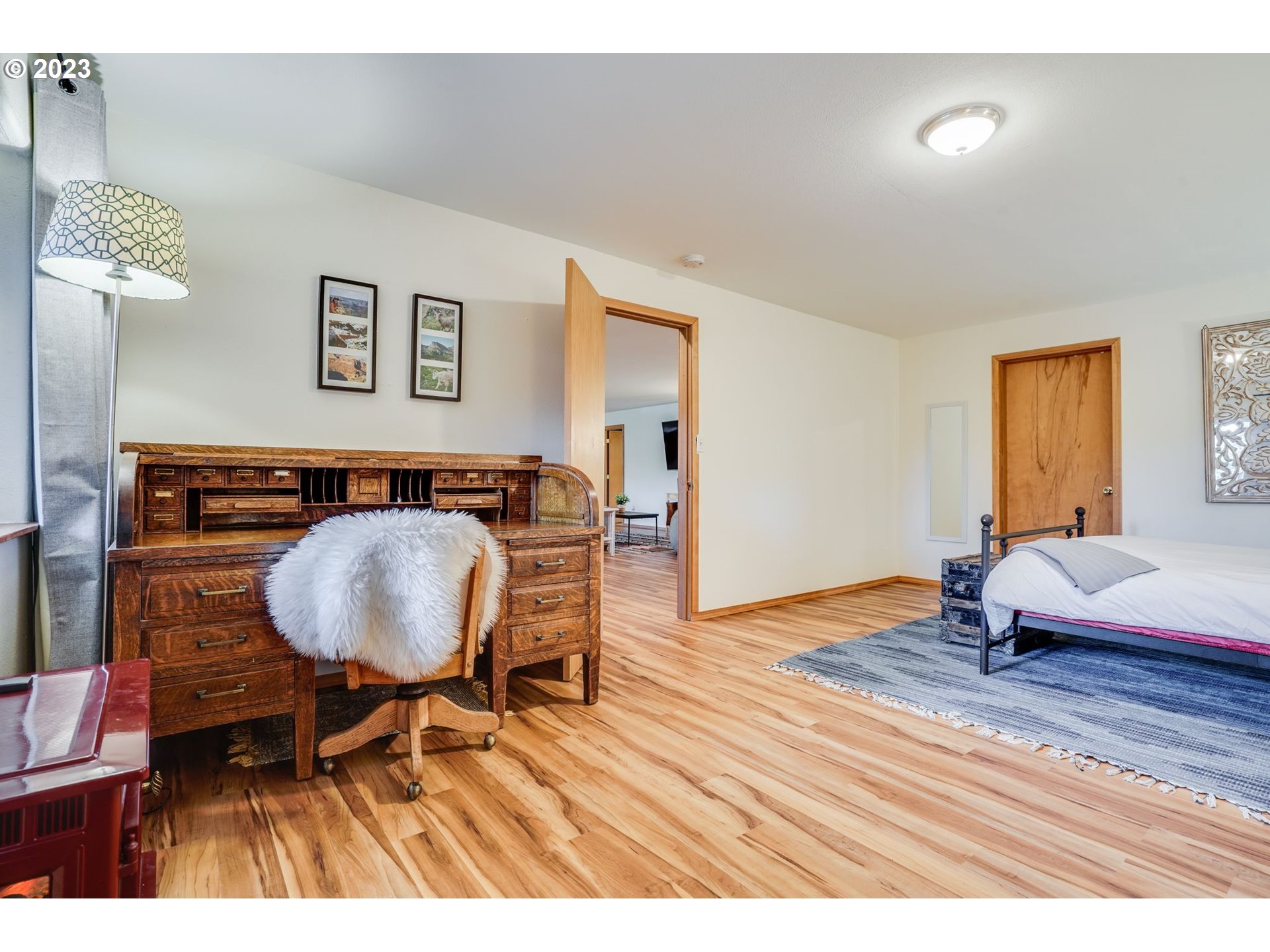 5 DAWN AVE