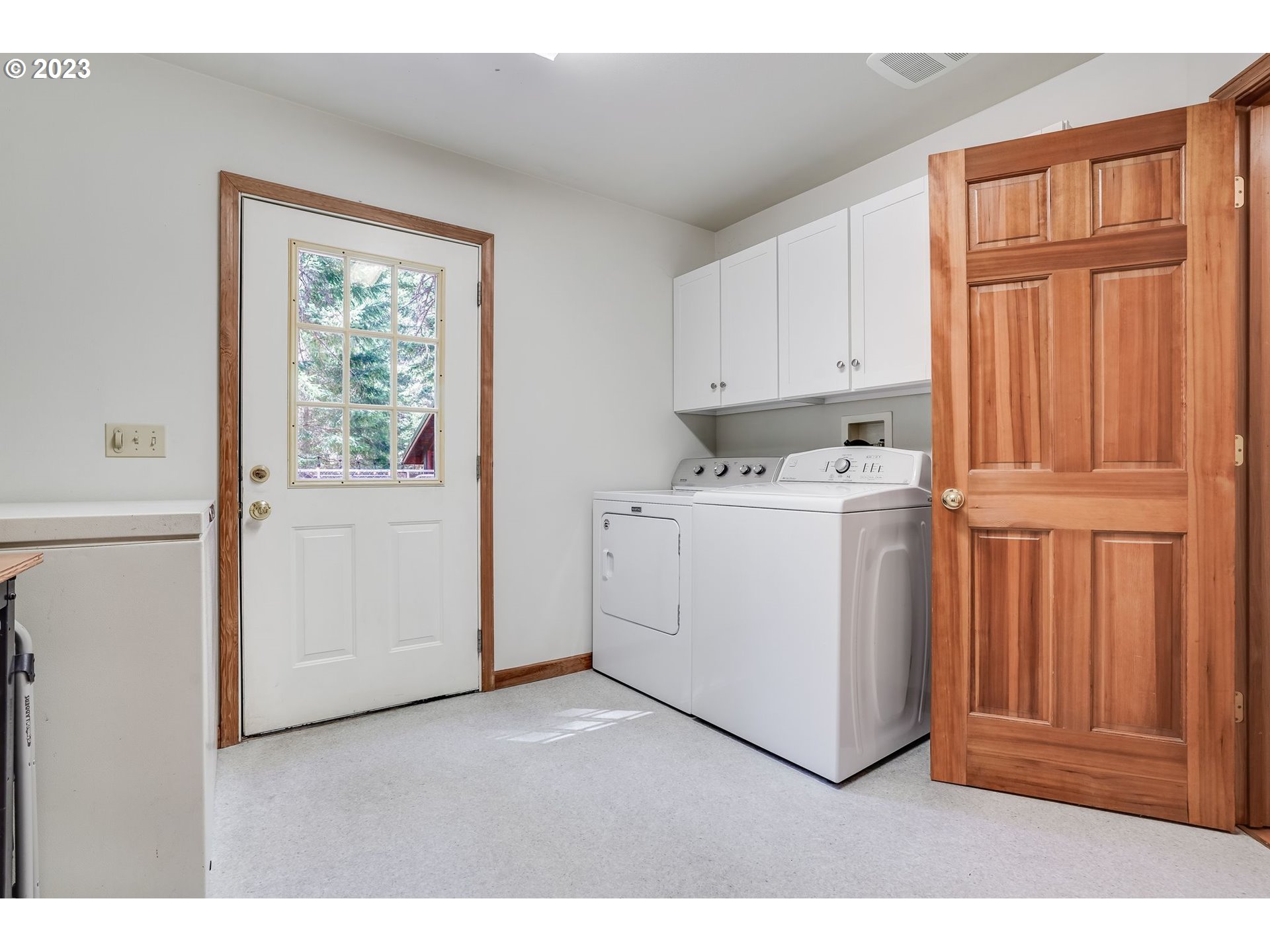 45 LONESOME PINES DR