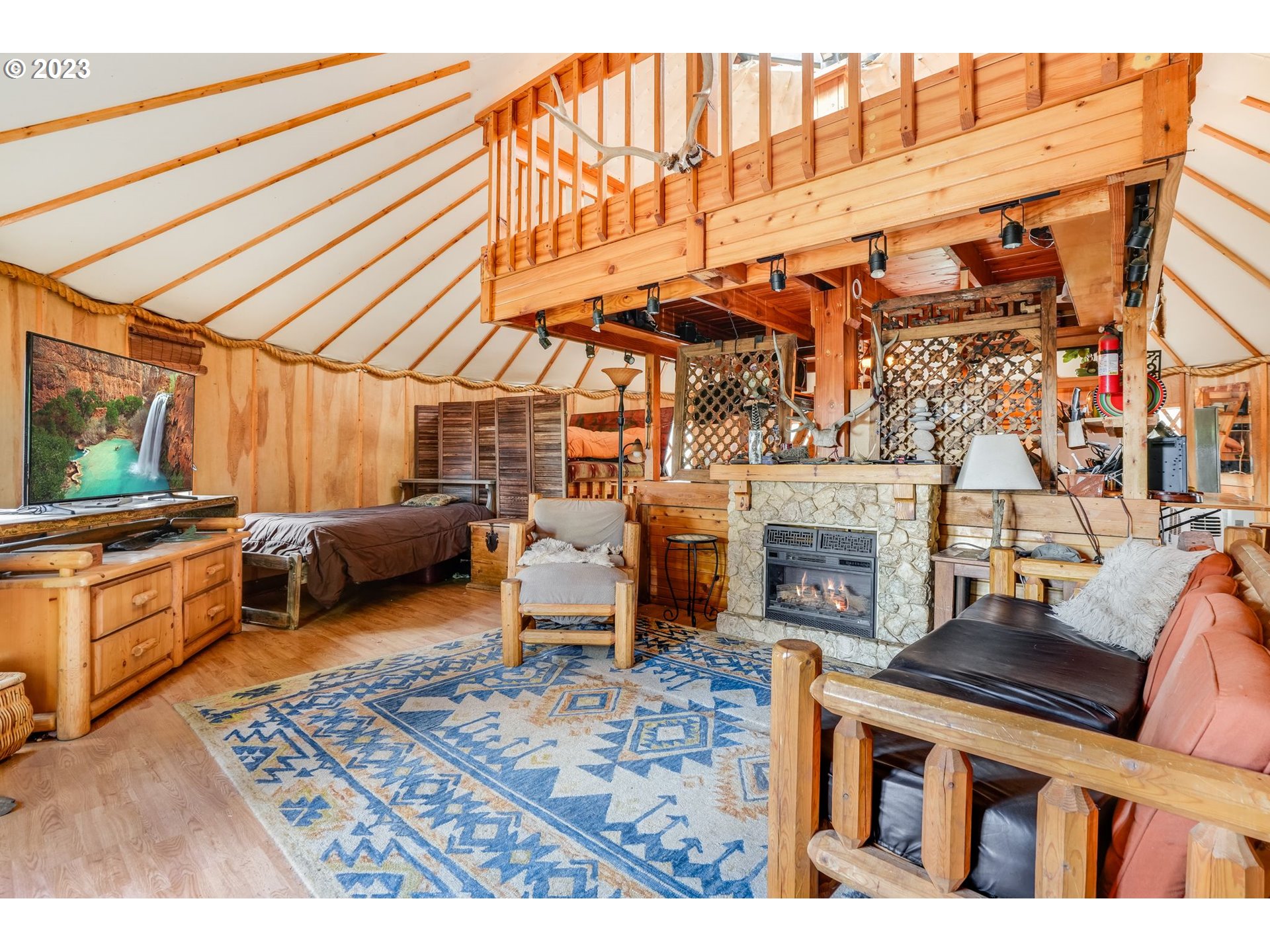 959 ZELINSKI RD