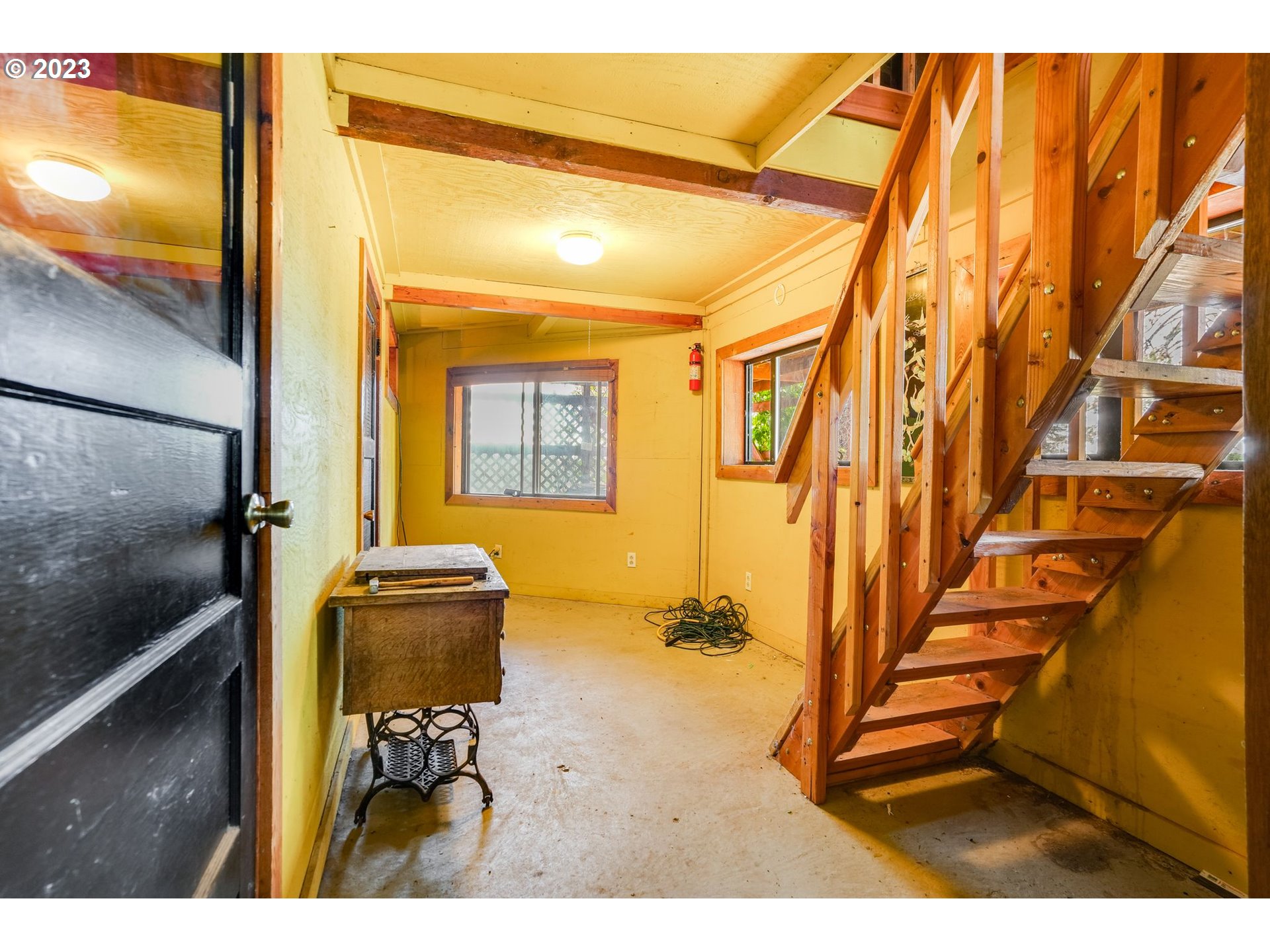 959 ZELINSKI RD