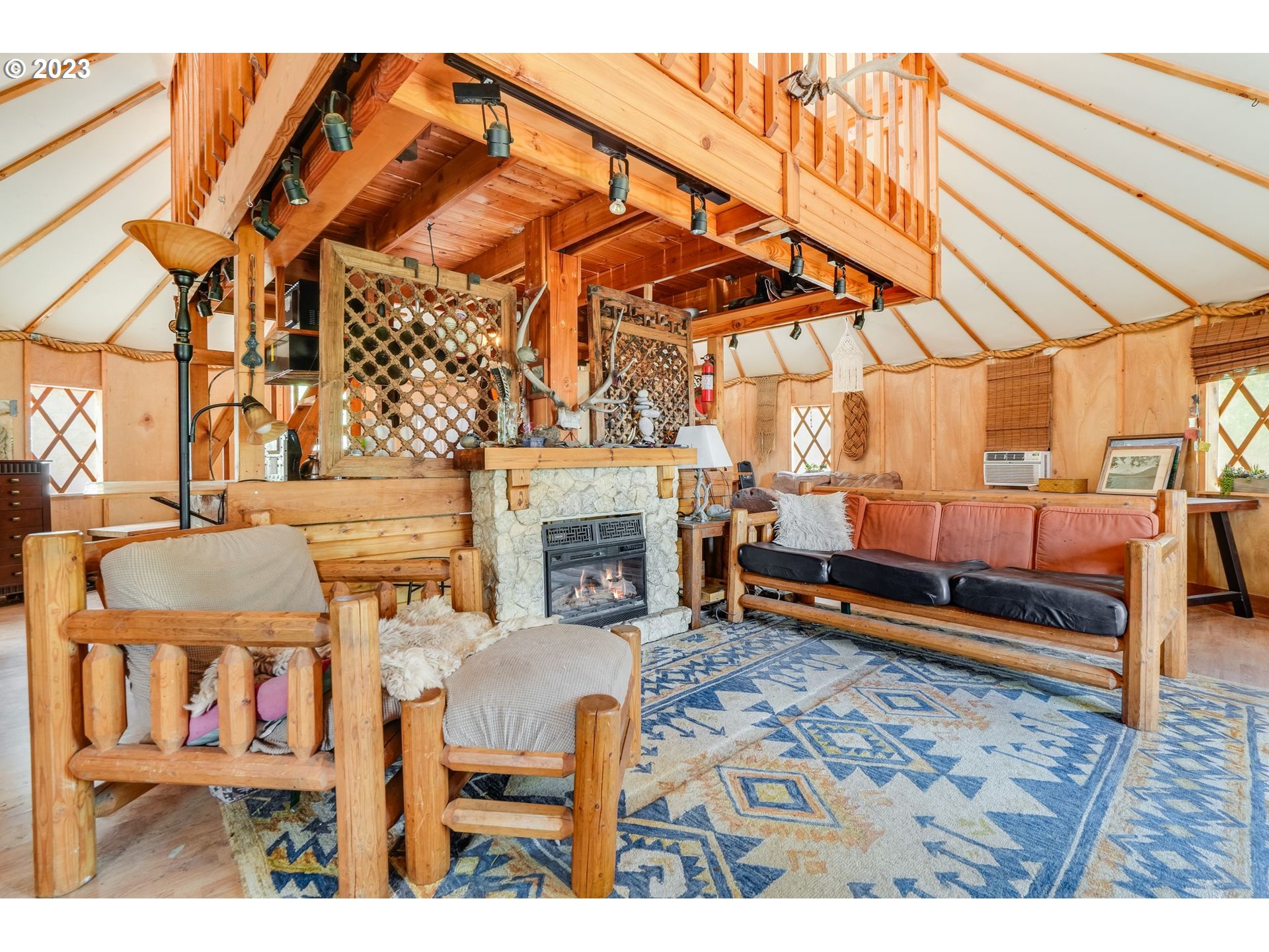 959 ZELINSKI RD
