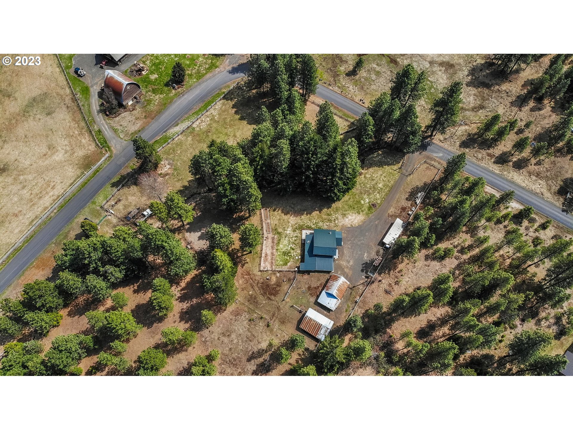 83 JENNINGS RD
