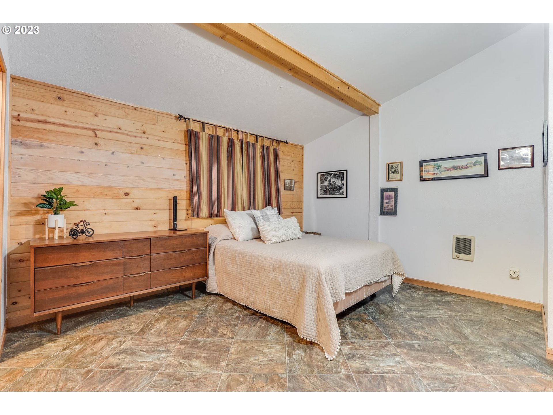 83 JENNINGS RD