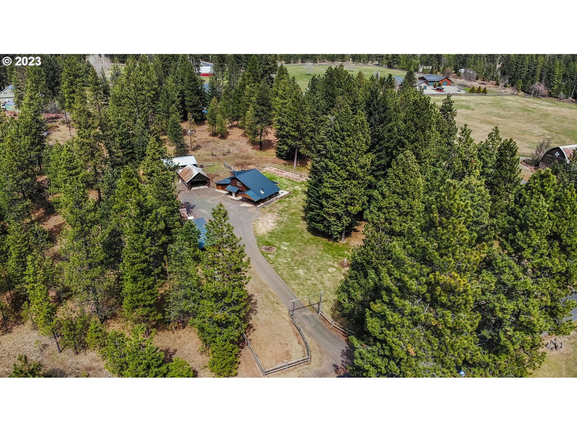 83 JENNINGS RD