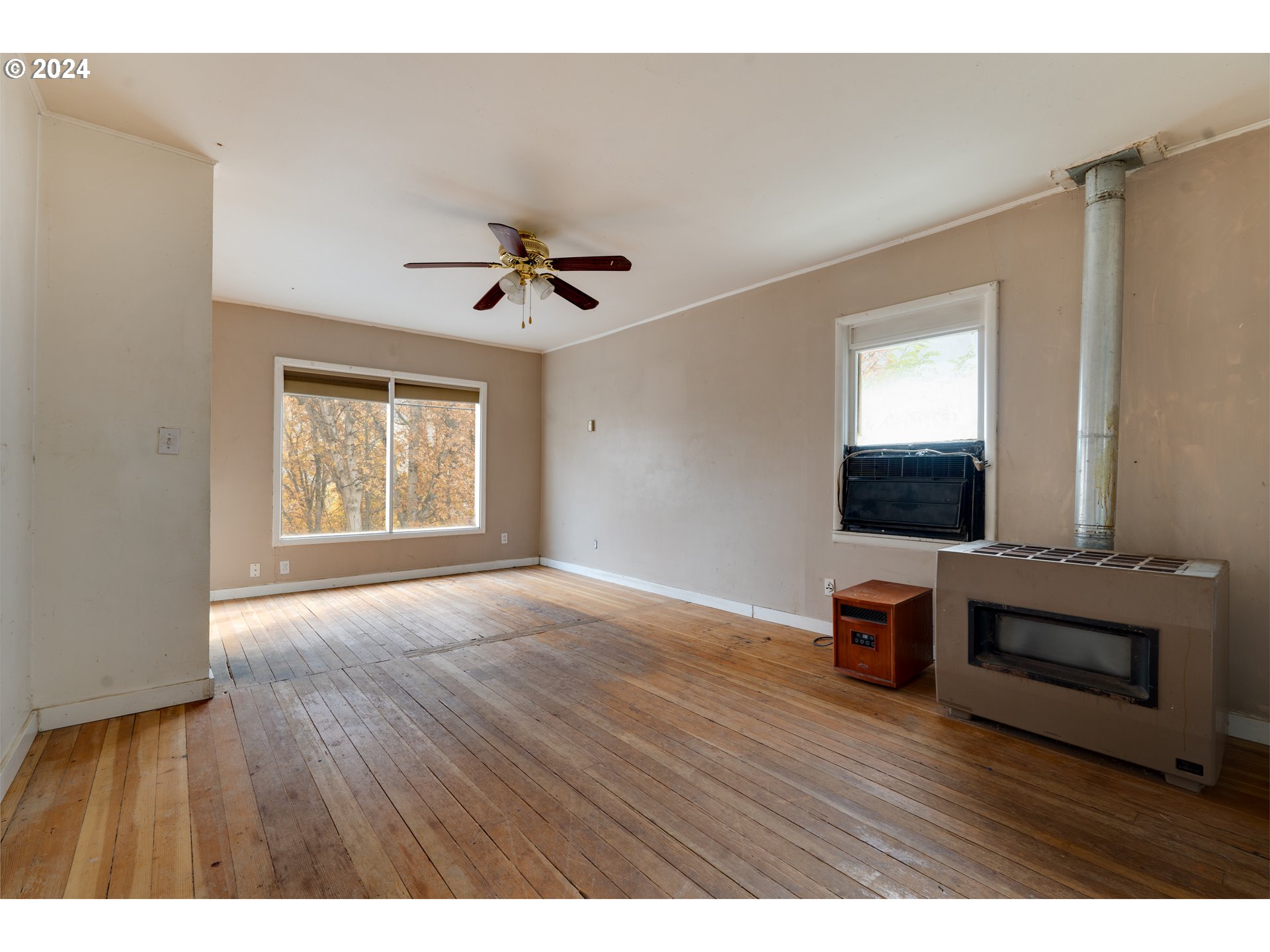 121 GARRETT AVE