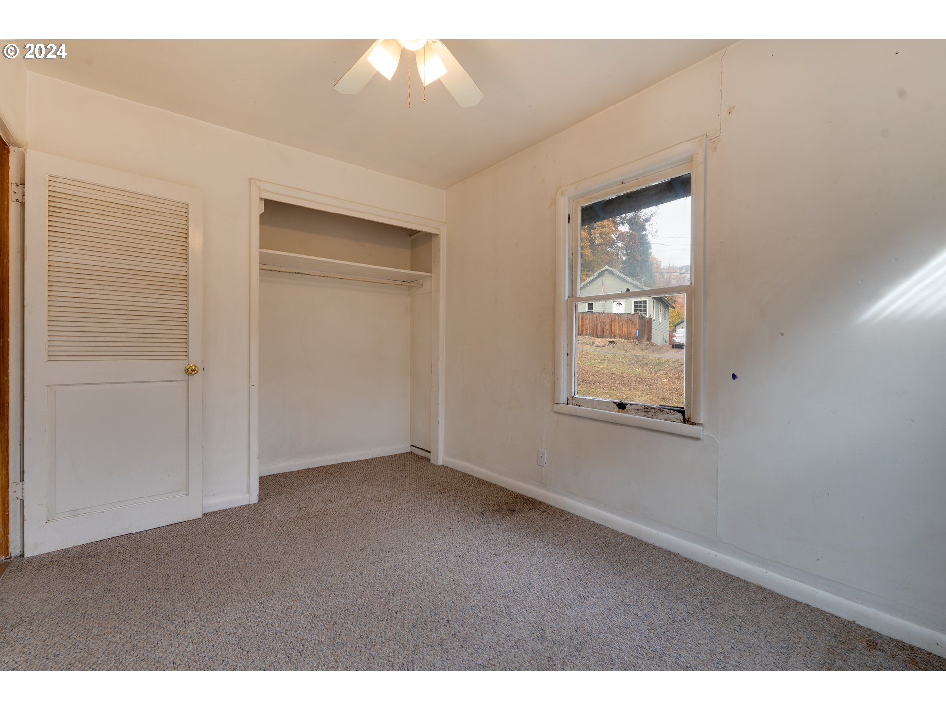 121 GARRETT AVE
