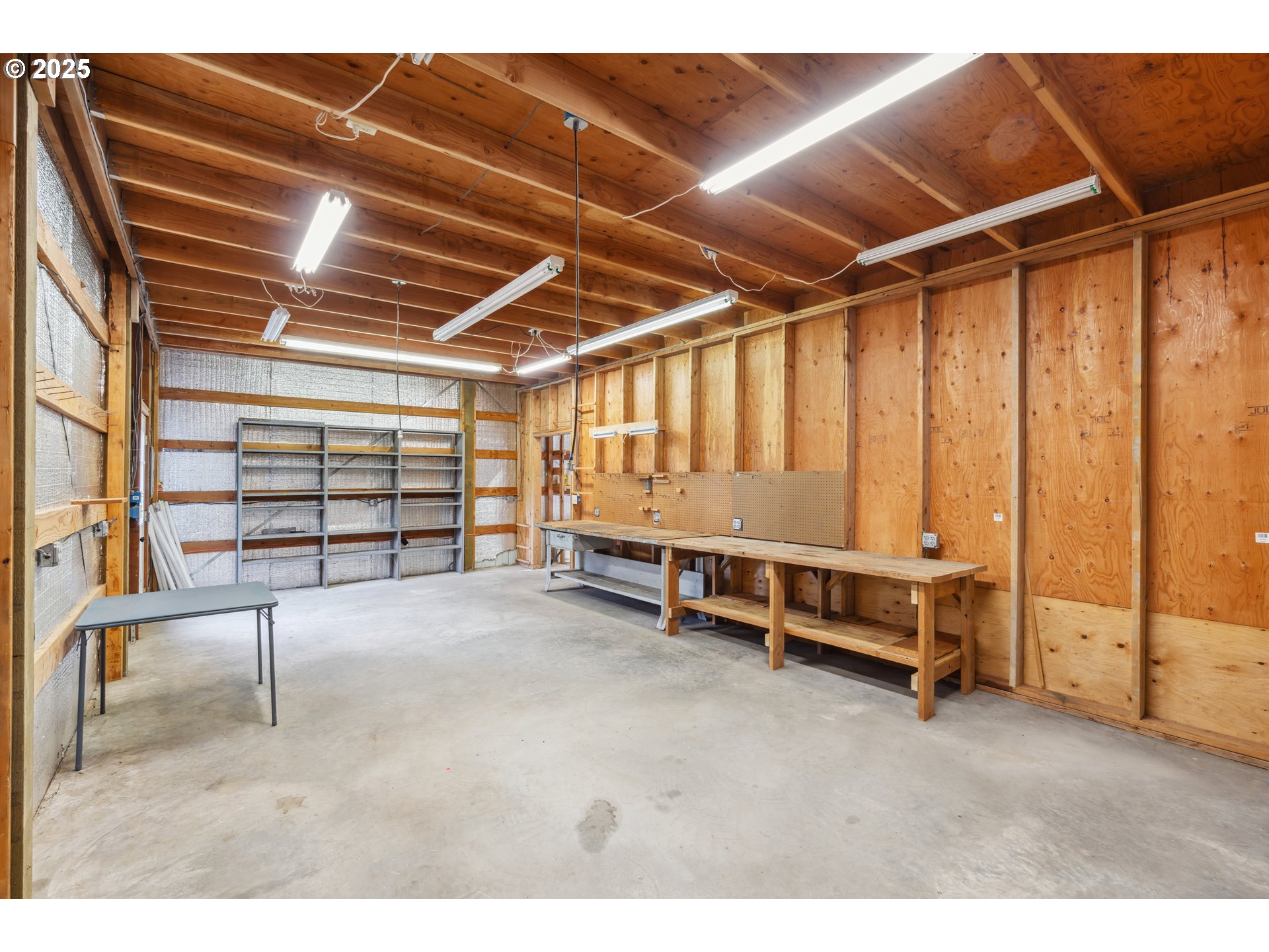 26 Mountain View LN