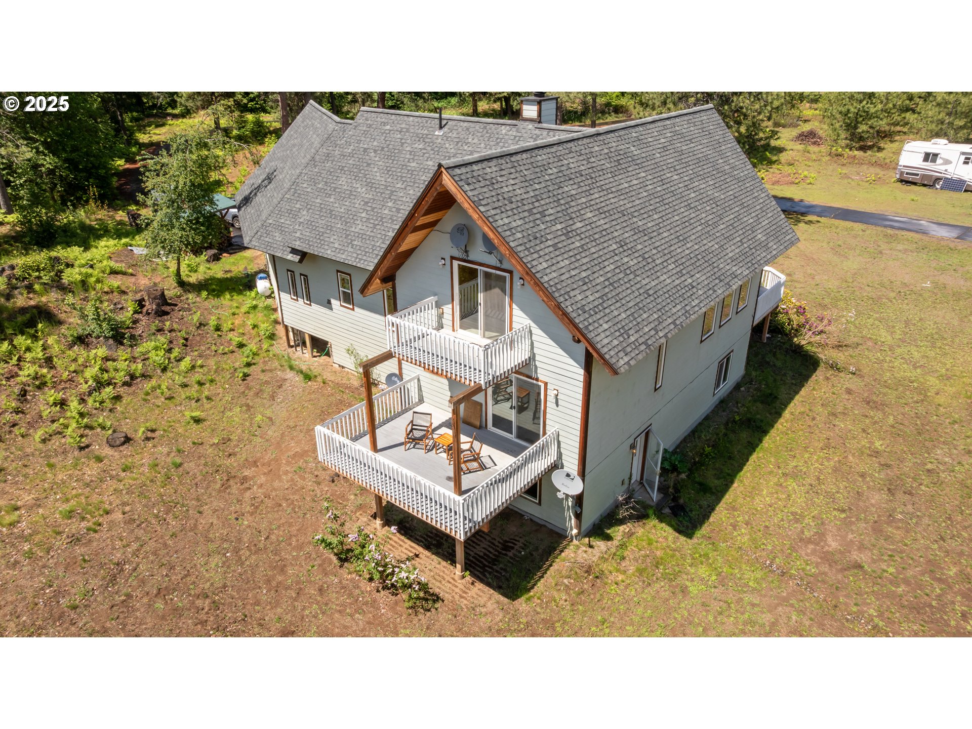 26 Mountain View LN