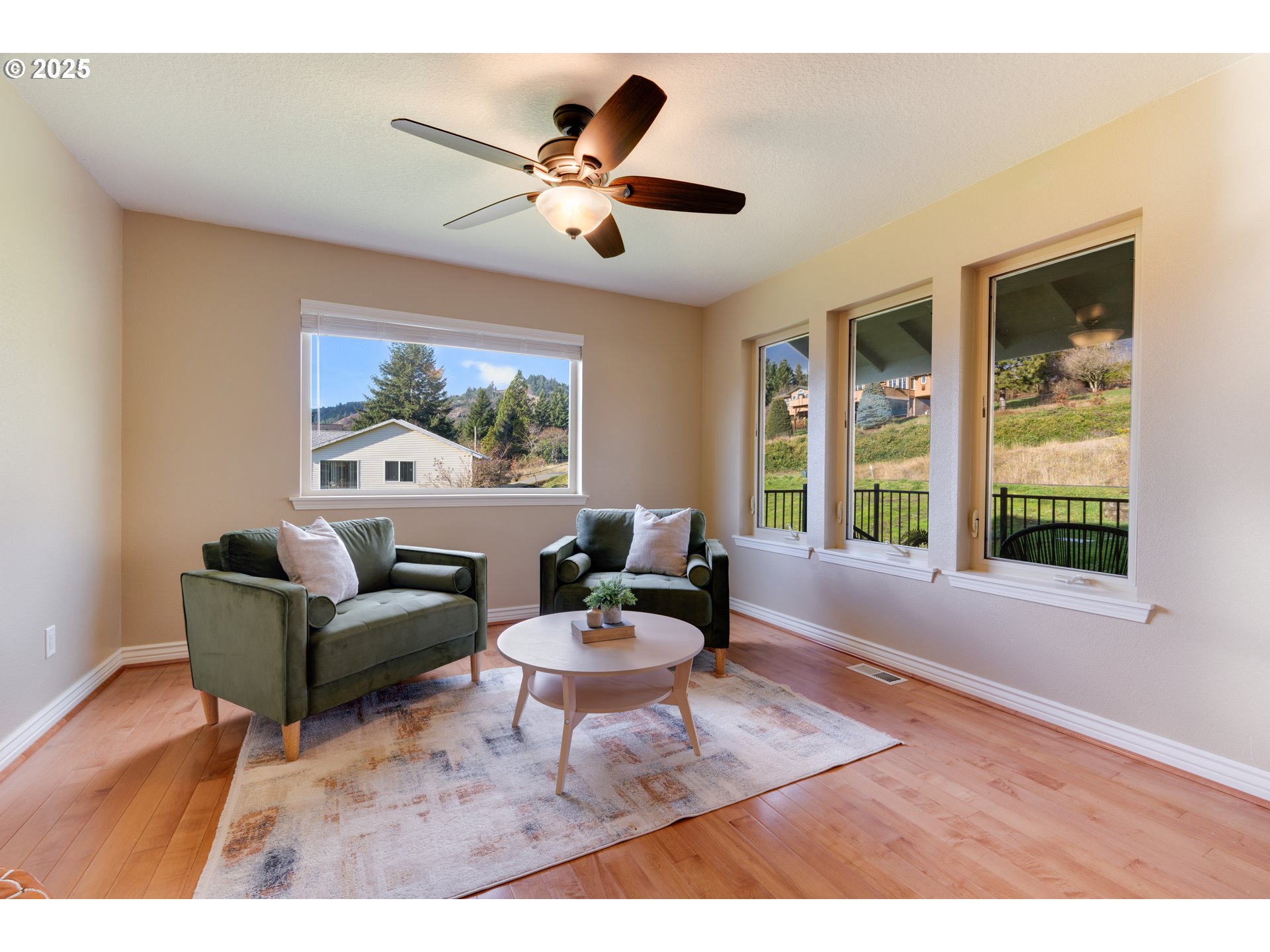 42 REDWOOD ST