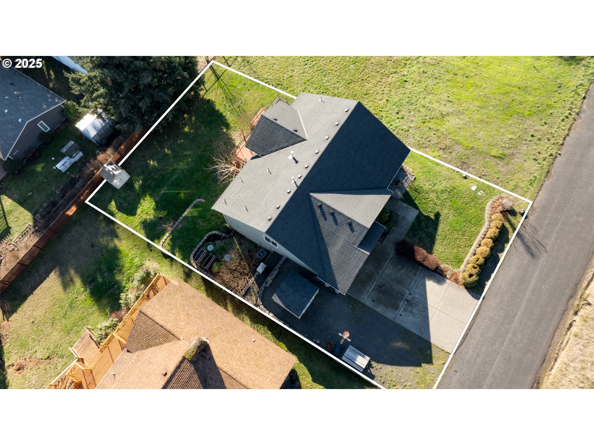 42 REDWOOD ST