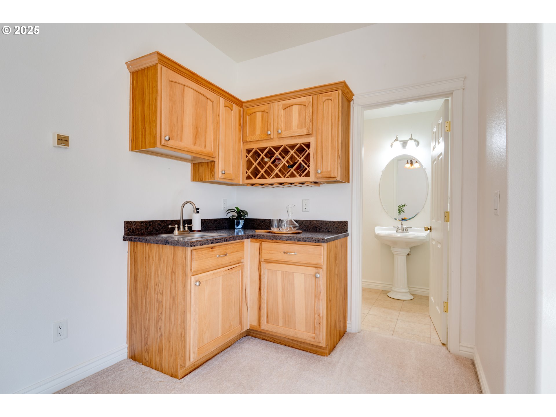 42 REDWOOD ST