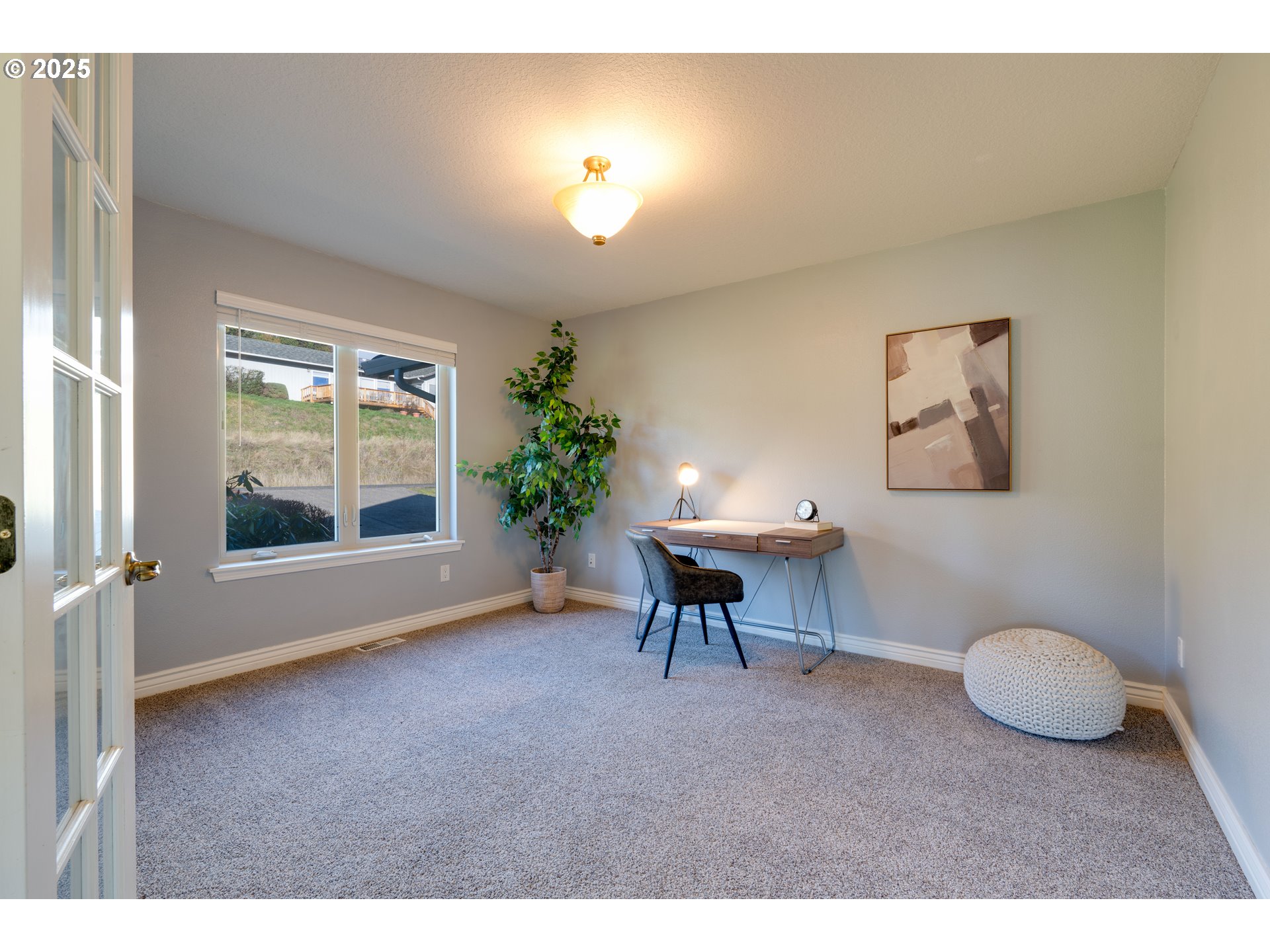 42 REDWOOD ST