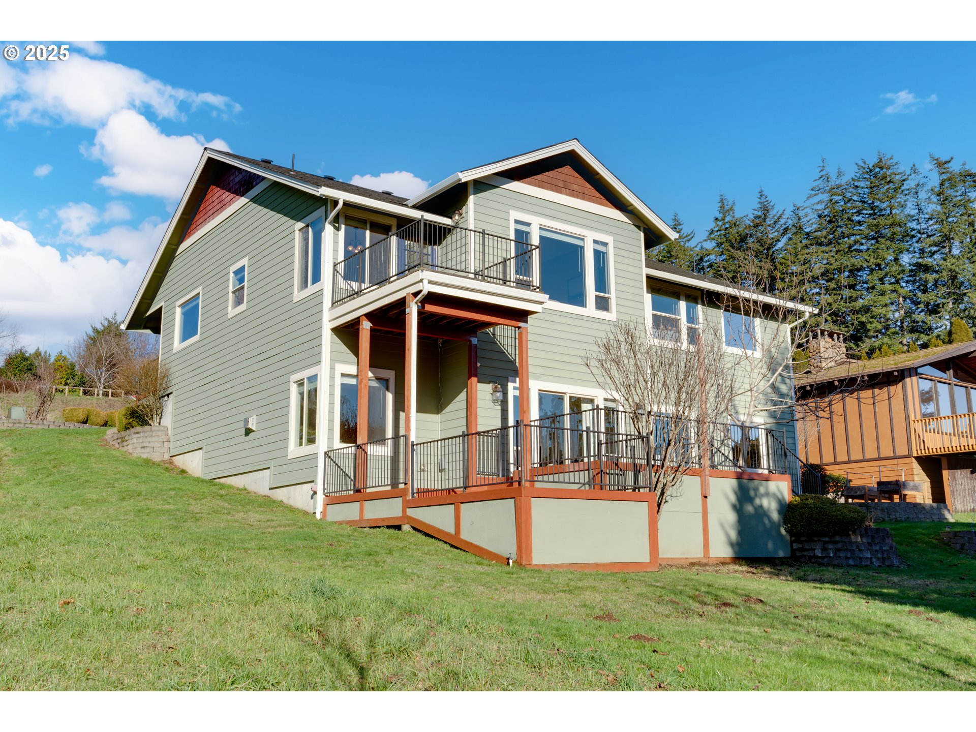 42 REDWOOD ST