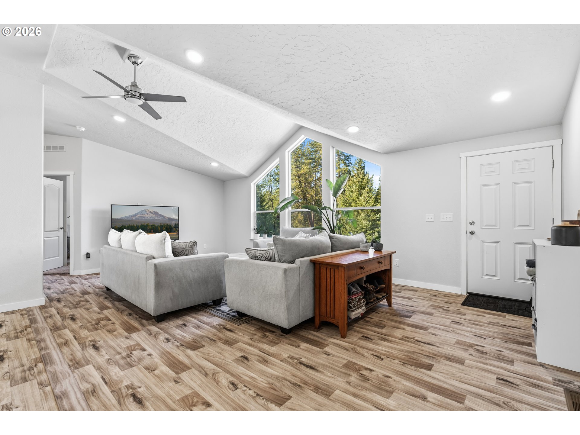 2216 HIGHWAY 141