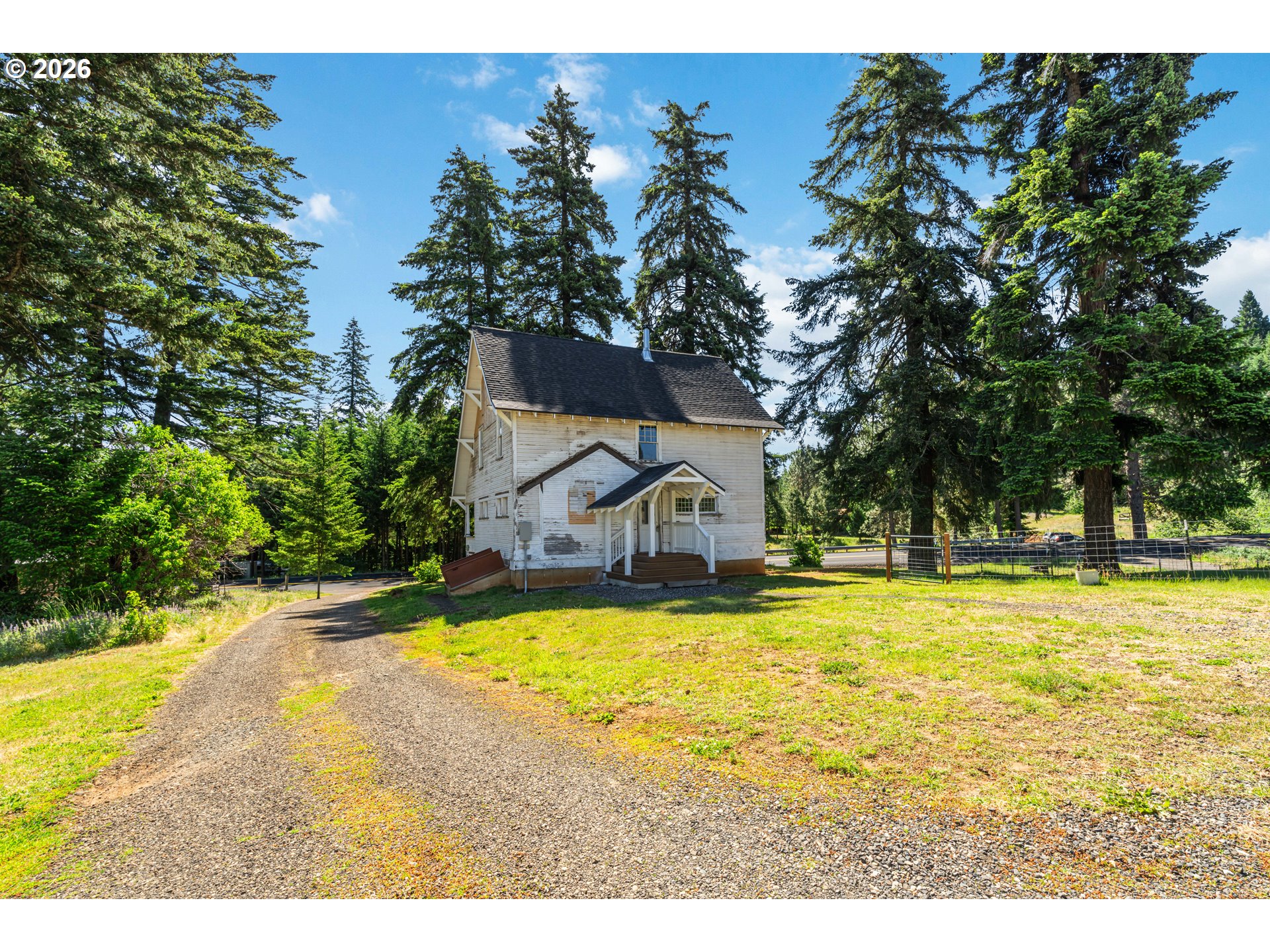 851 SNOWDEN RD