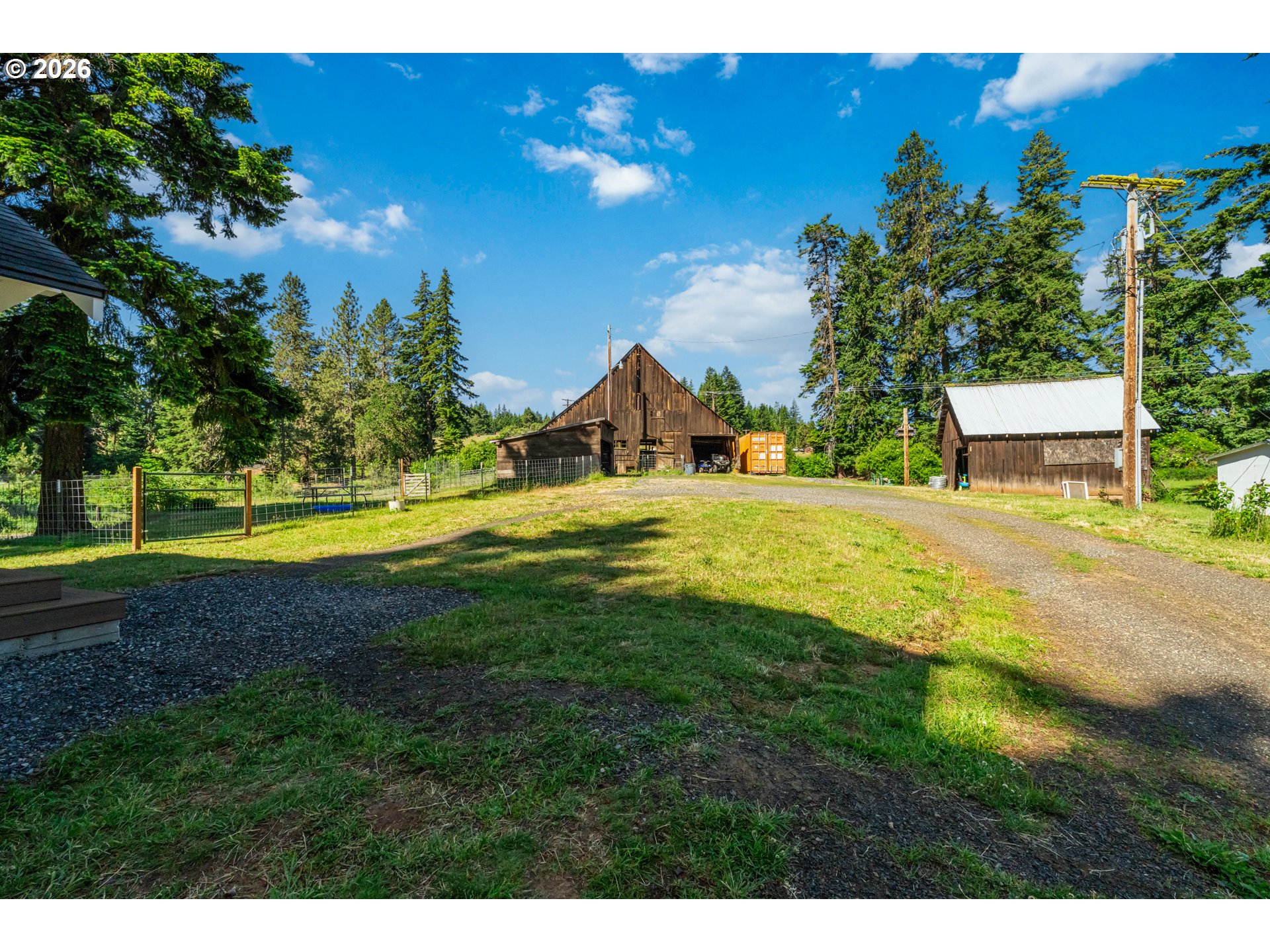 851 SNOWDEN RD
