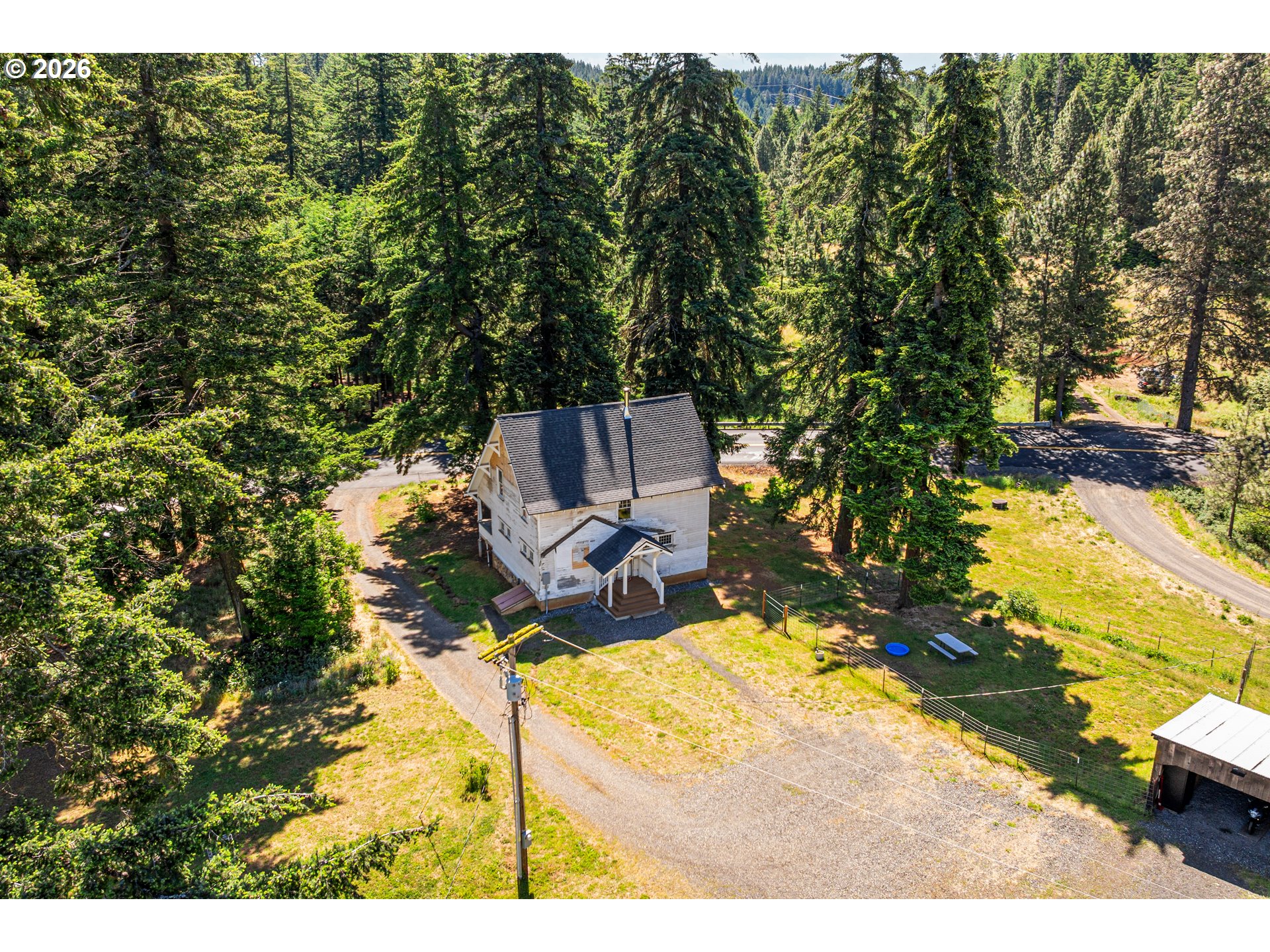 851 SNOWDEN RD