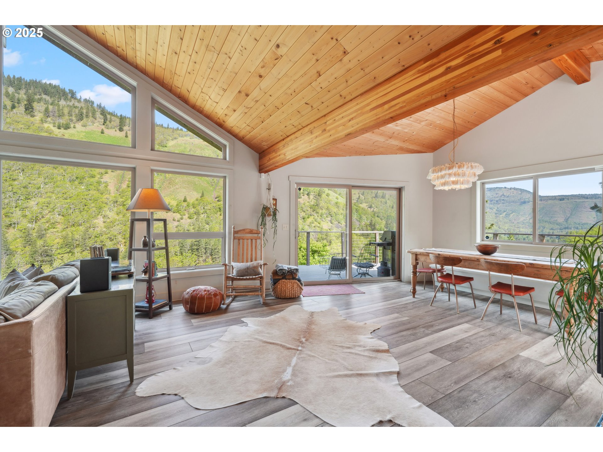 28 SUZ RIDGE RD