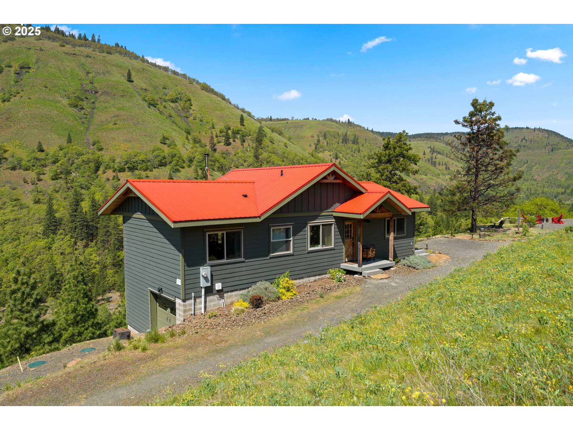 28 SUZ RIDGE RD