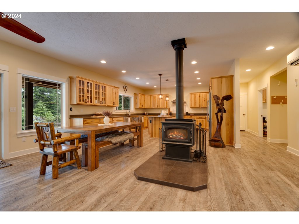 36 LONESOME PINES DR