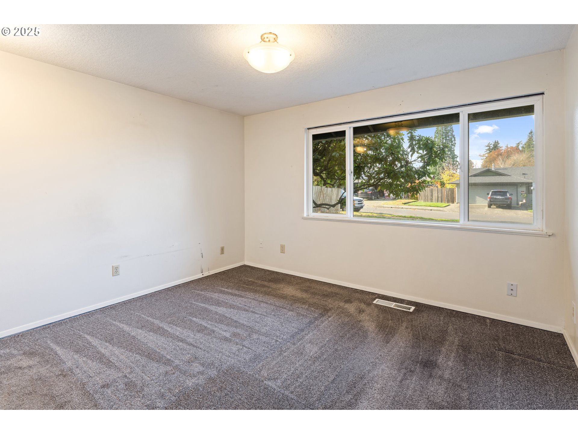 1032 SE 209TH AVE