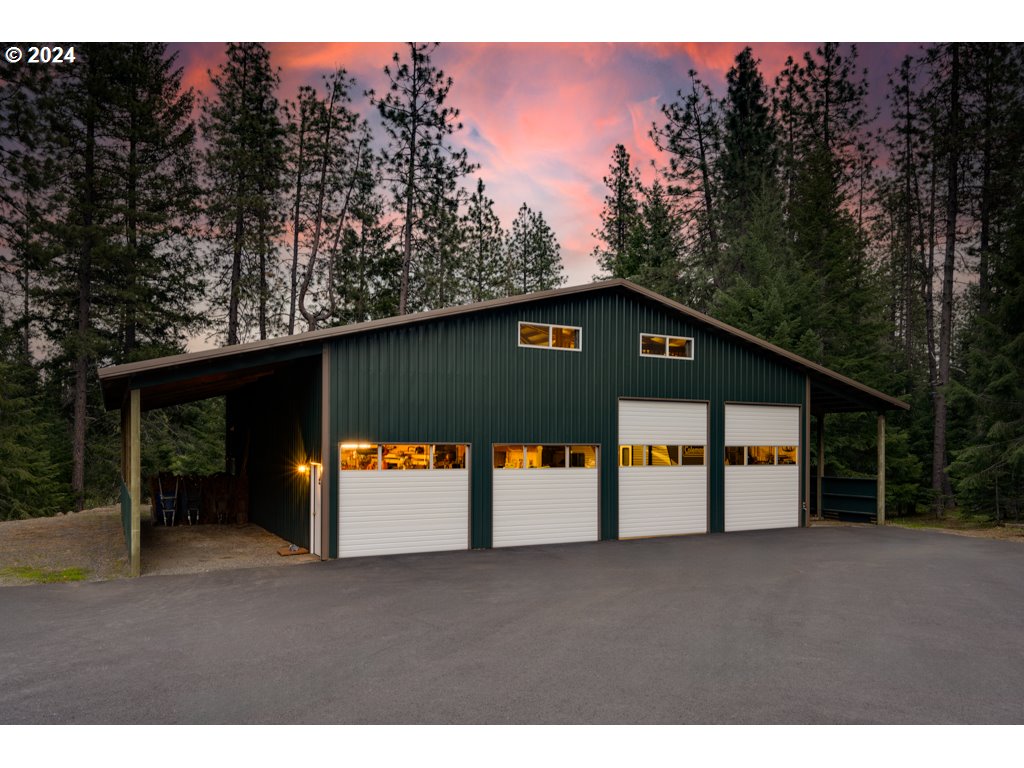 36 LONESOME PINES DR