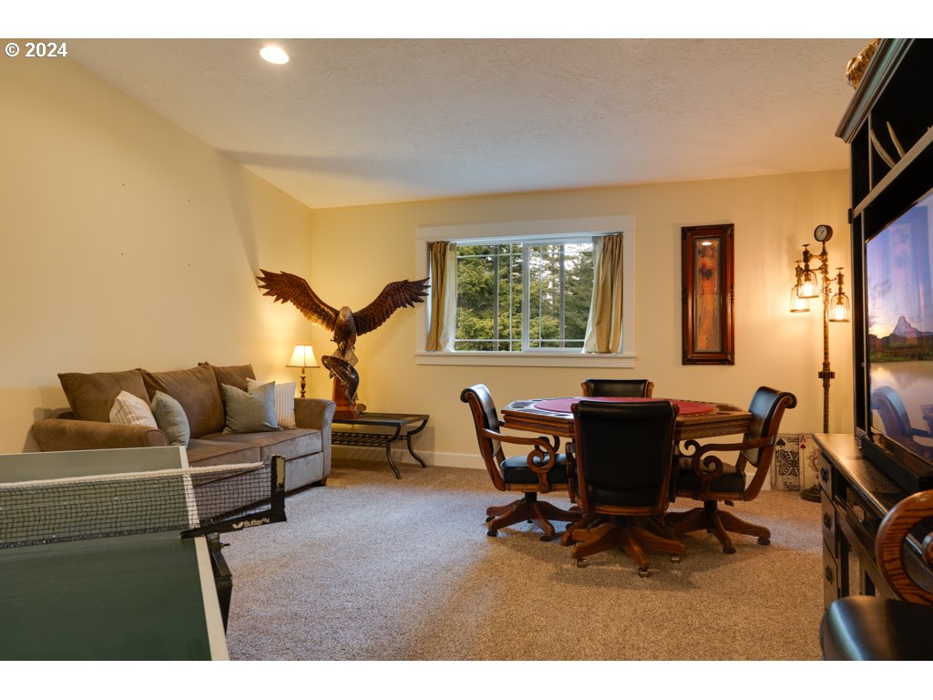 36 LONESOME PINES DR