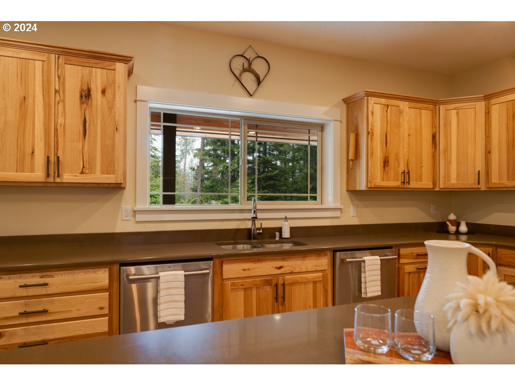 36 LONESOME PINES DR