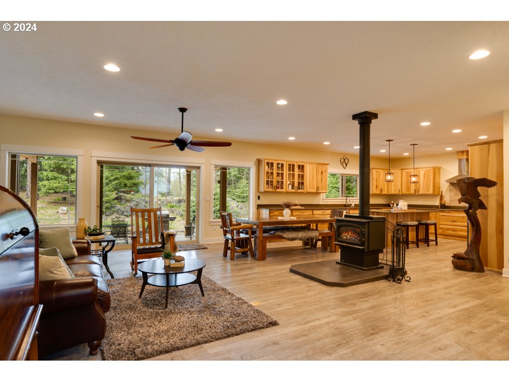 36 LONESOME PINES DR