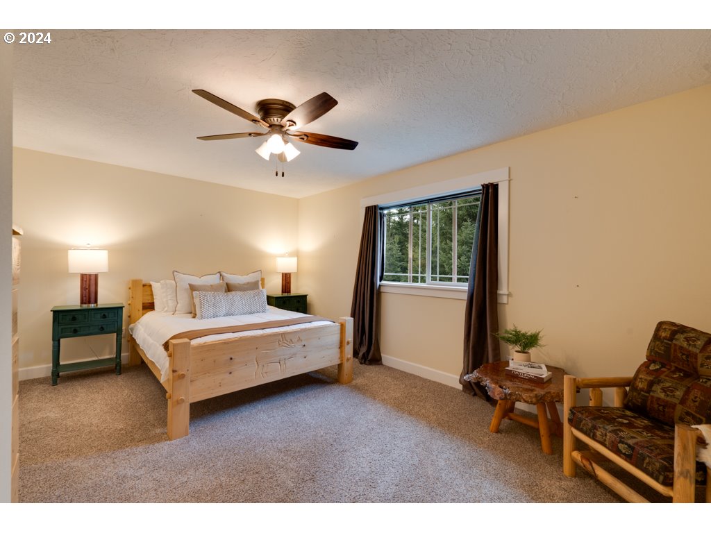 36 LONESOME PINES DR