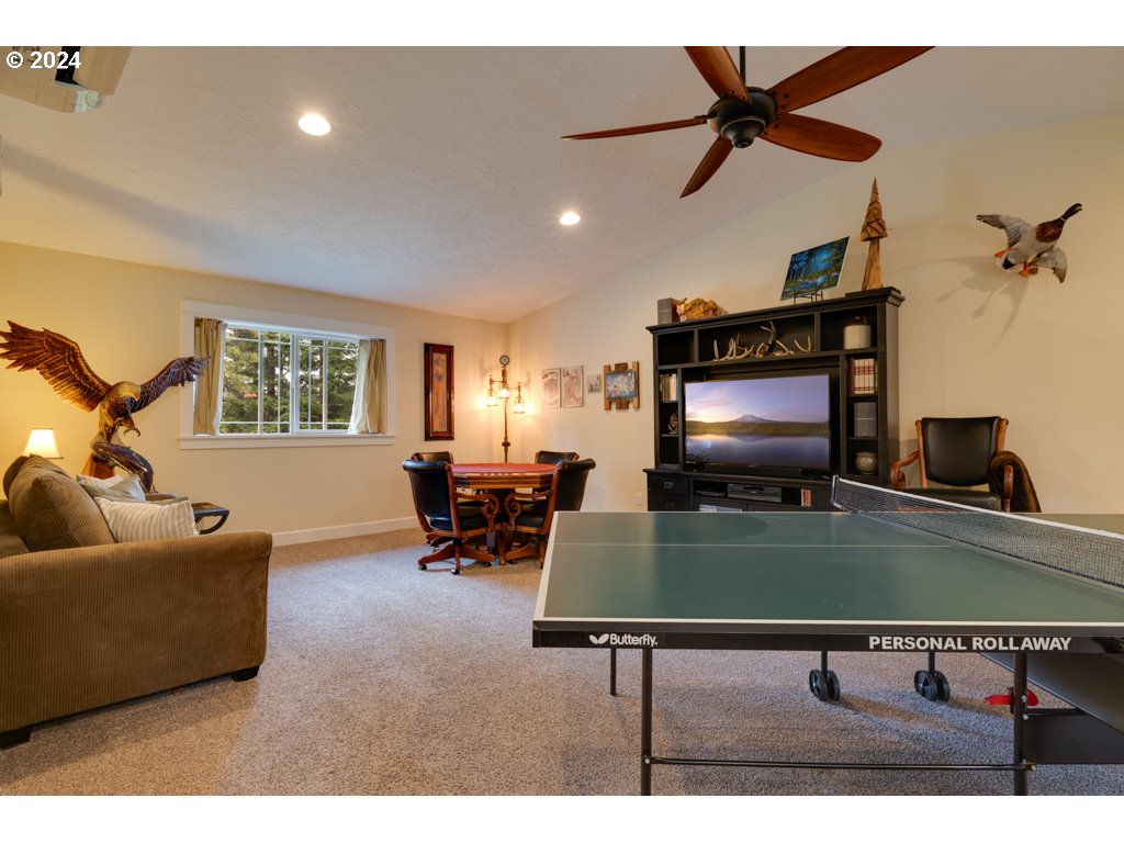 36 LONESOME PINES DR