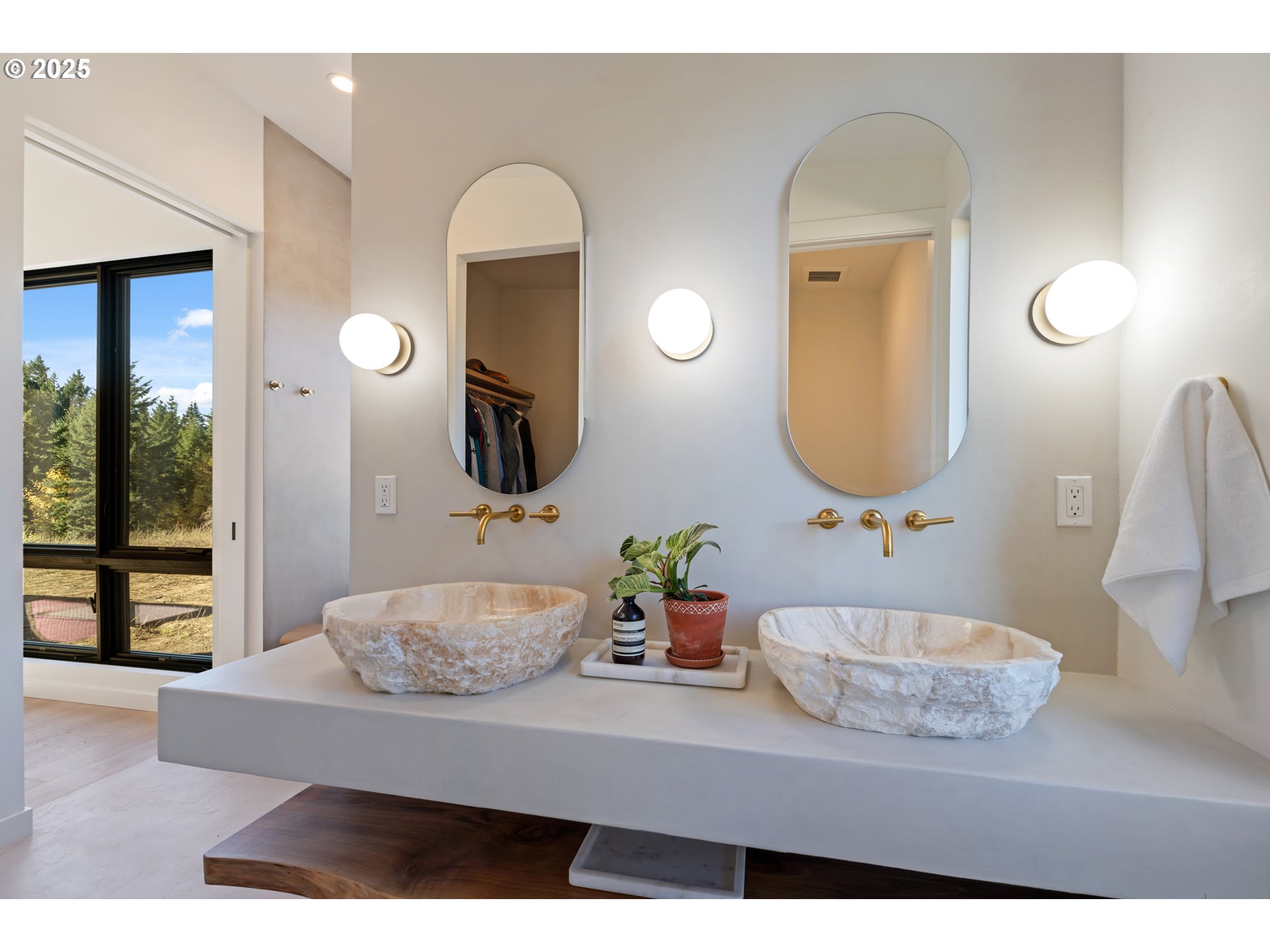 8 MEADOWLARK LN, White Salmon