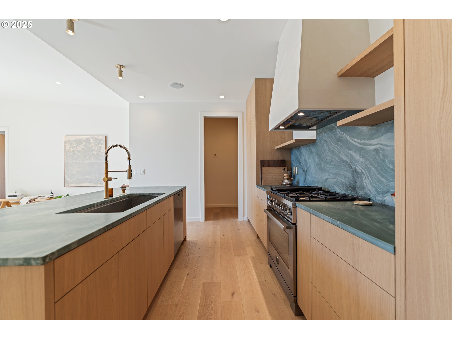 8 MEADOWLARK LN, White Salmon