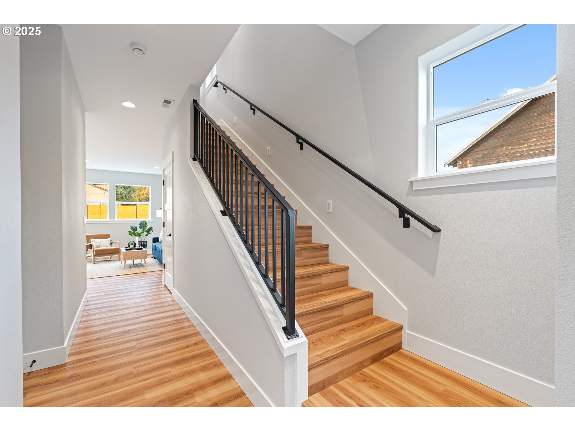 219 N MAIN AVE, White Salmon