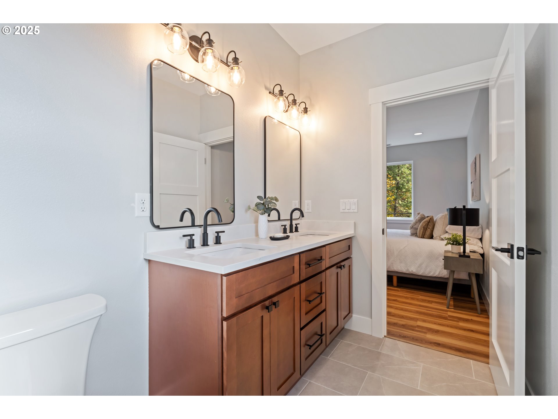 219 N MAIN AVE, White Salmon