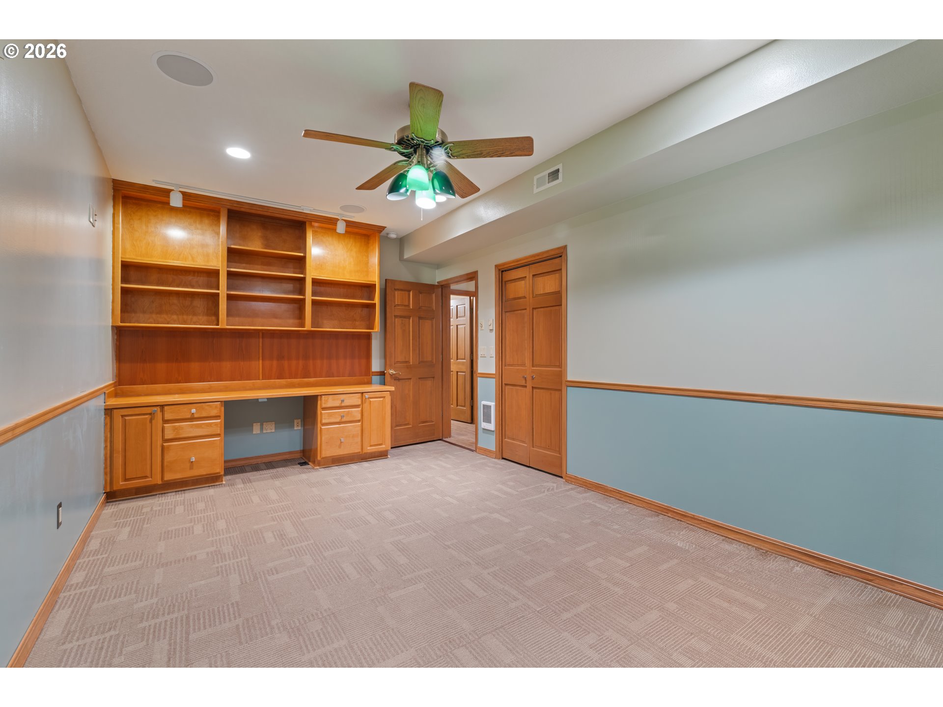 262 BEACON HIGHLAND RD