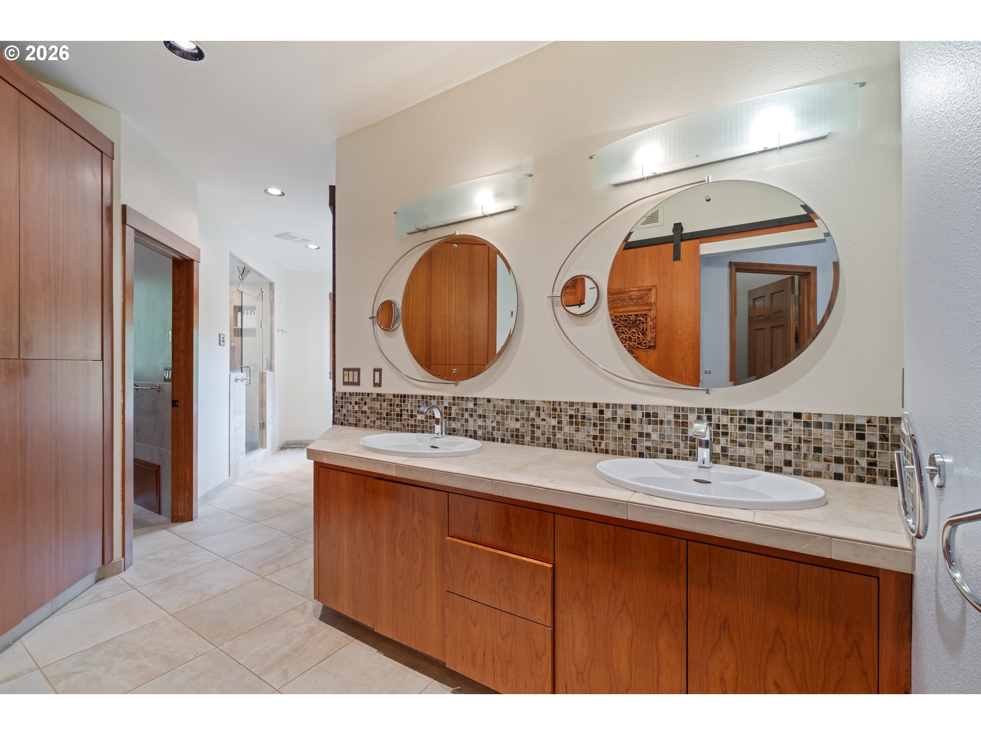 262 BEACON HIGHLAND RD