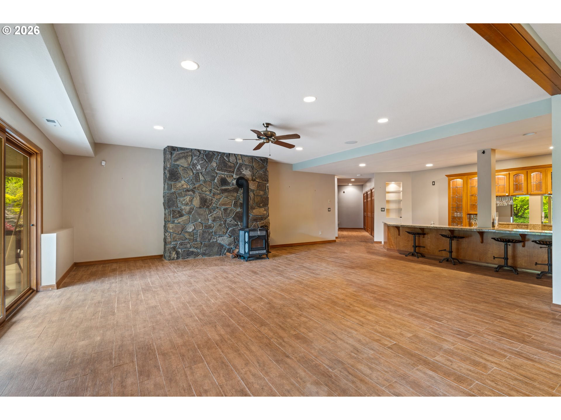 262 BEACON HIGHLAND RD