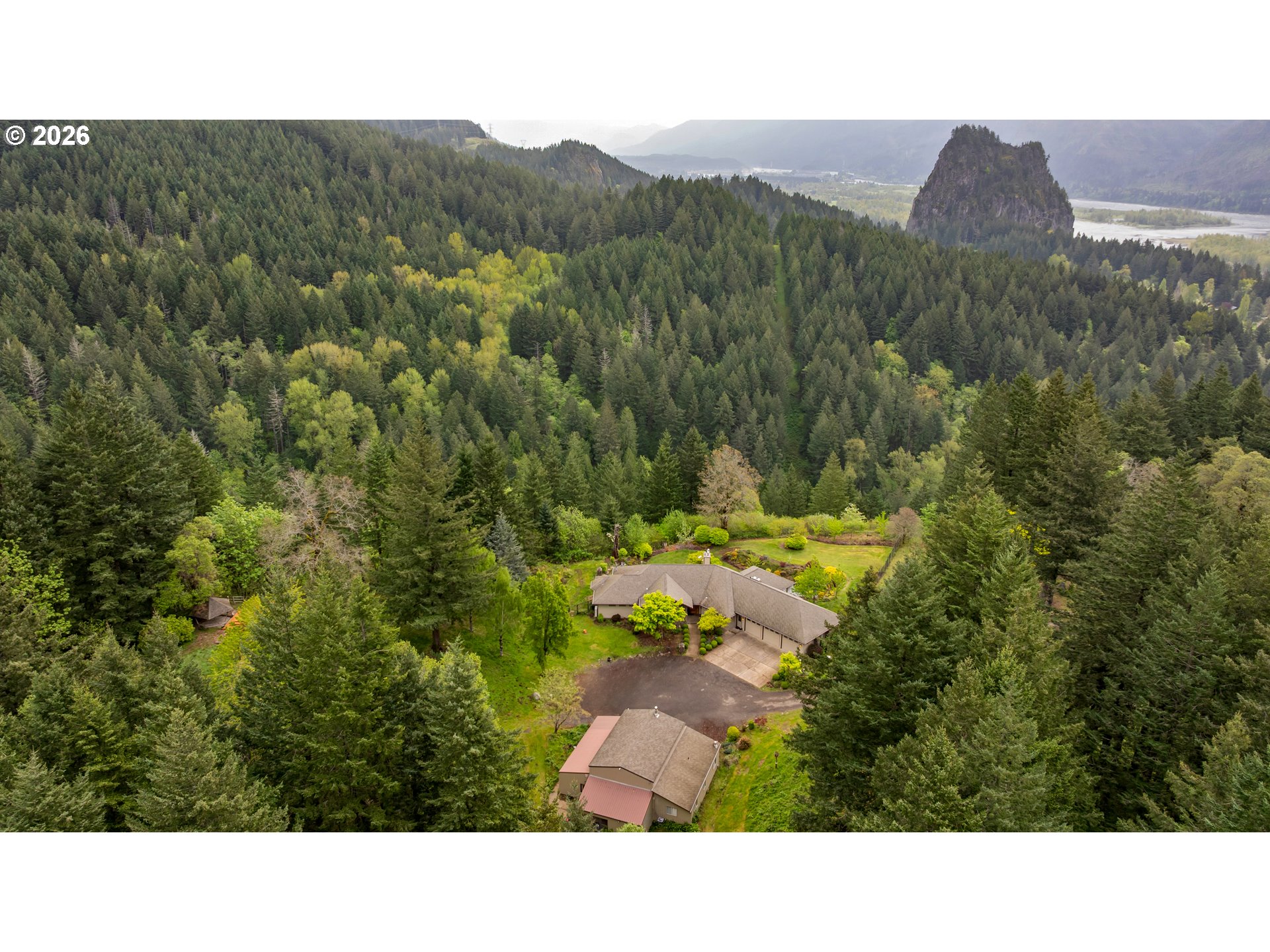 262 BEACON HIGHLAND RD