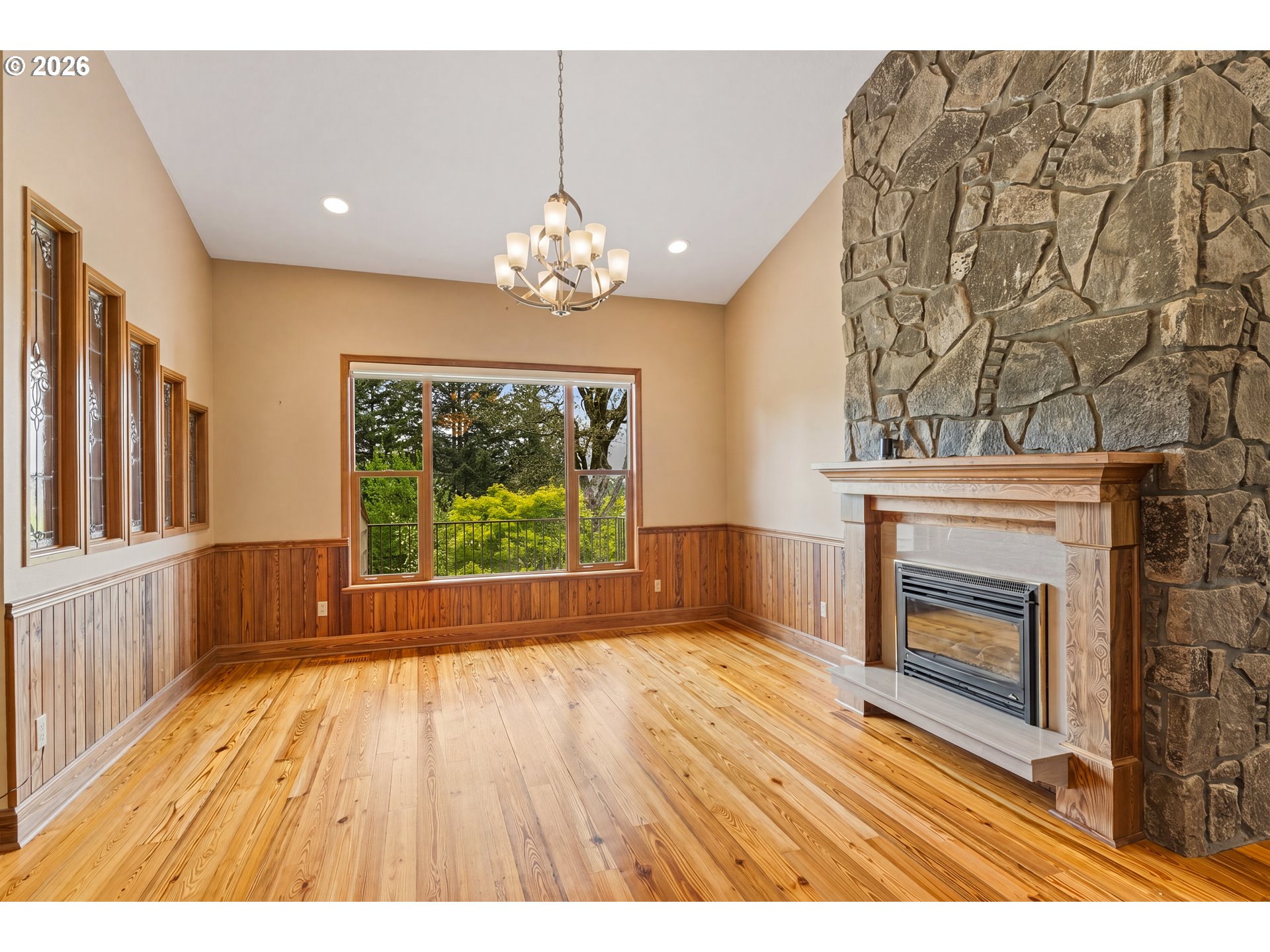 262 BEACON HIGHLAND RD